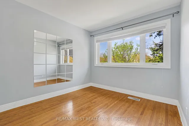 Additional property image - 2 Cabot Crt