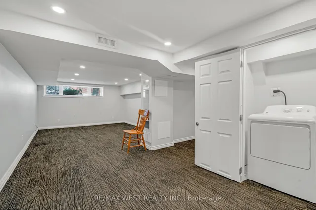 Additional property image - 2 Cabot Crt