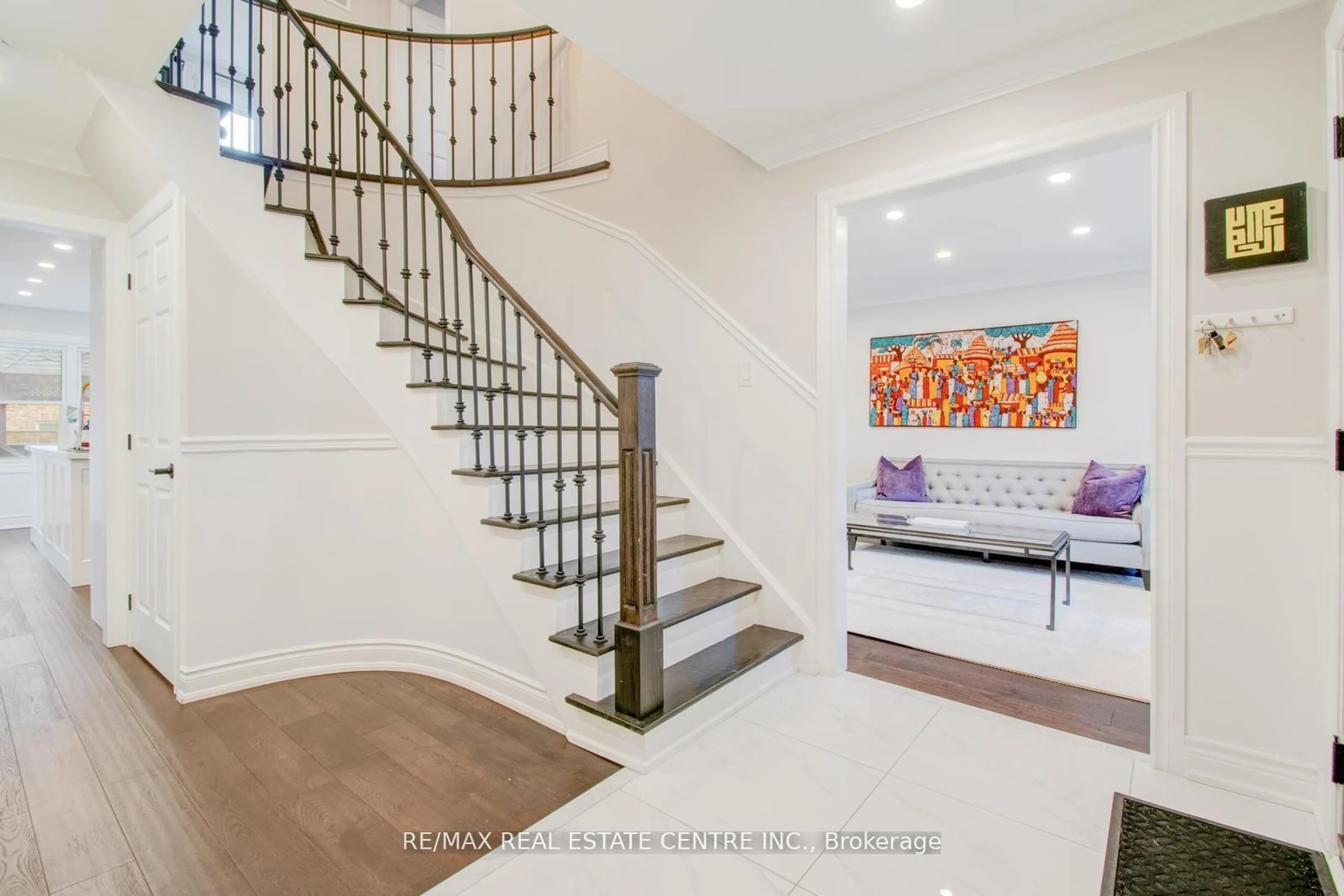 Stairs for 21 Hawkway Crt, Brampton Ontario L6Y 4K7
