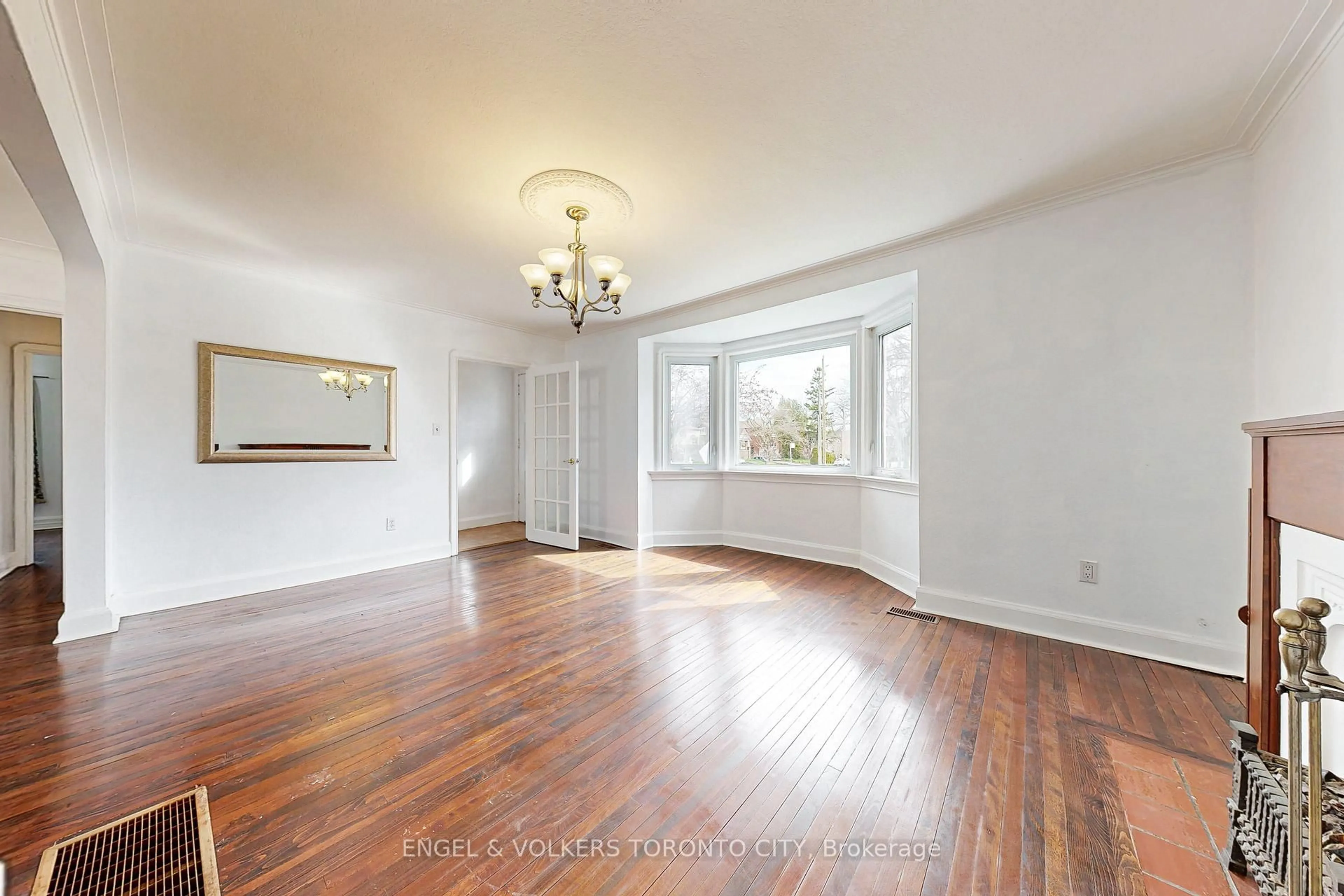 A pic of a room for 66 George St, Toronto Ontario M8V 2S2