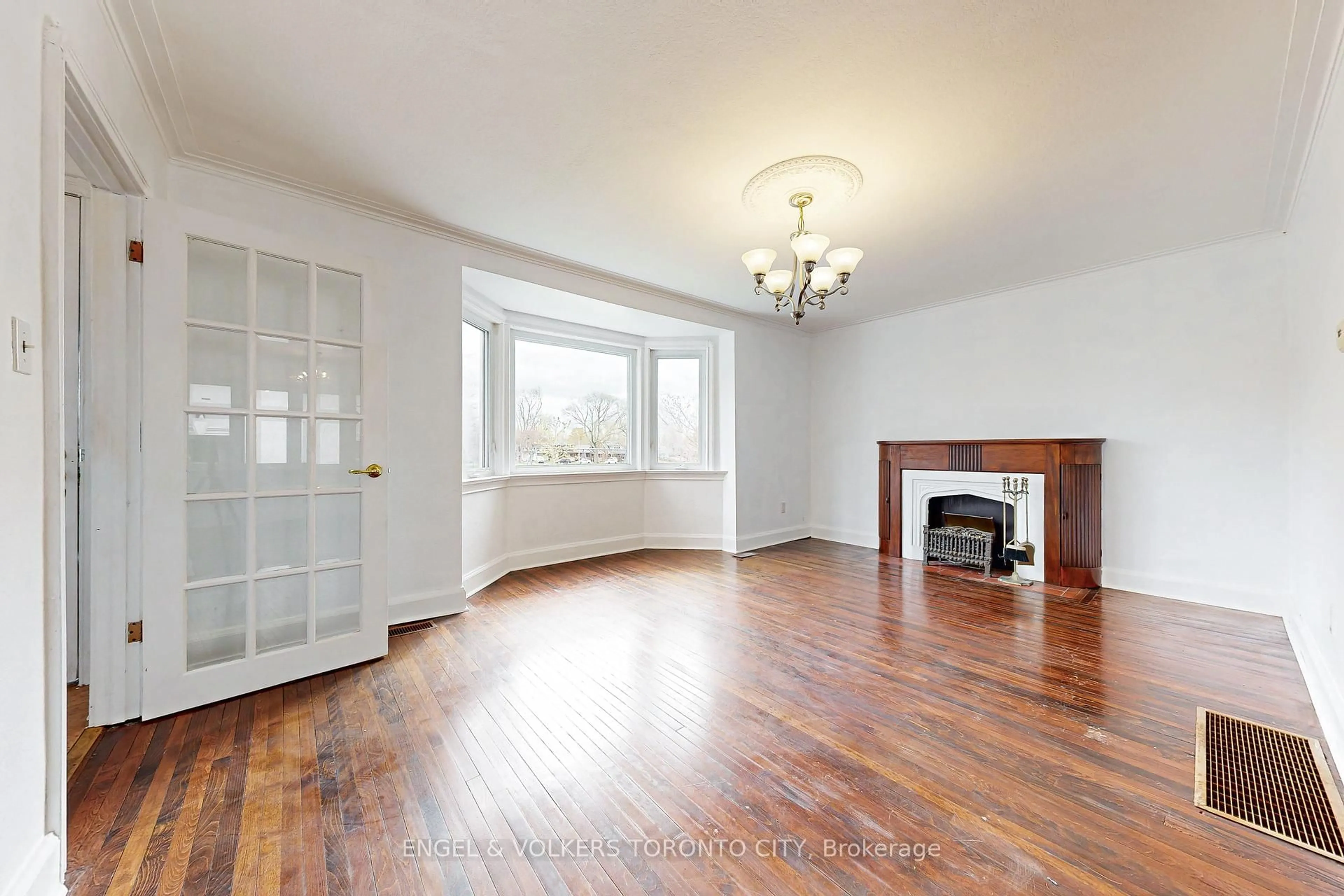 A pic of a room for 66 George St, Toronto Ontario M8V 2S2