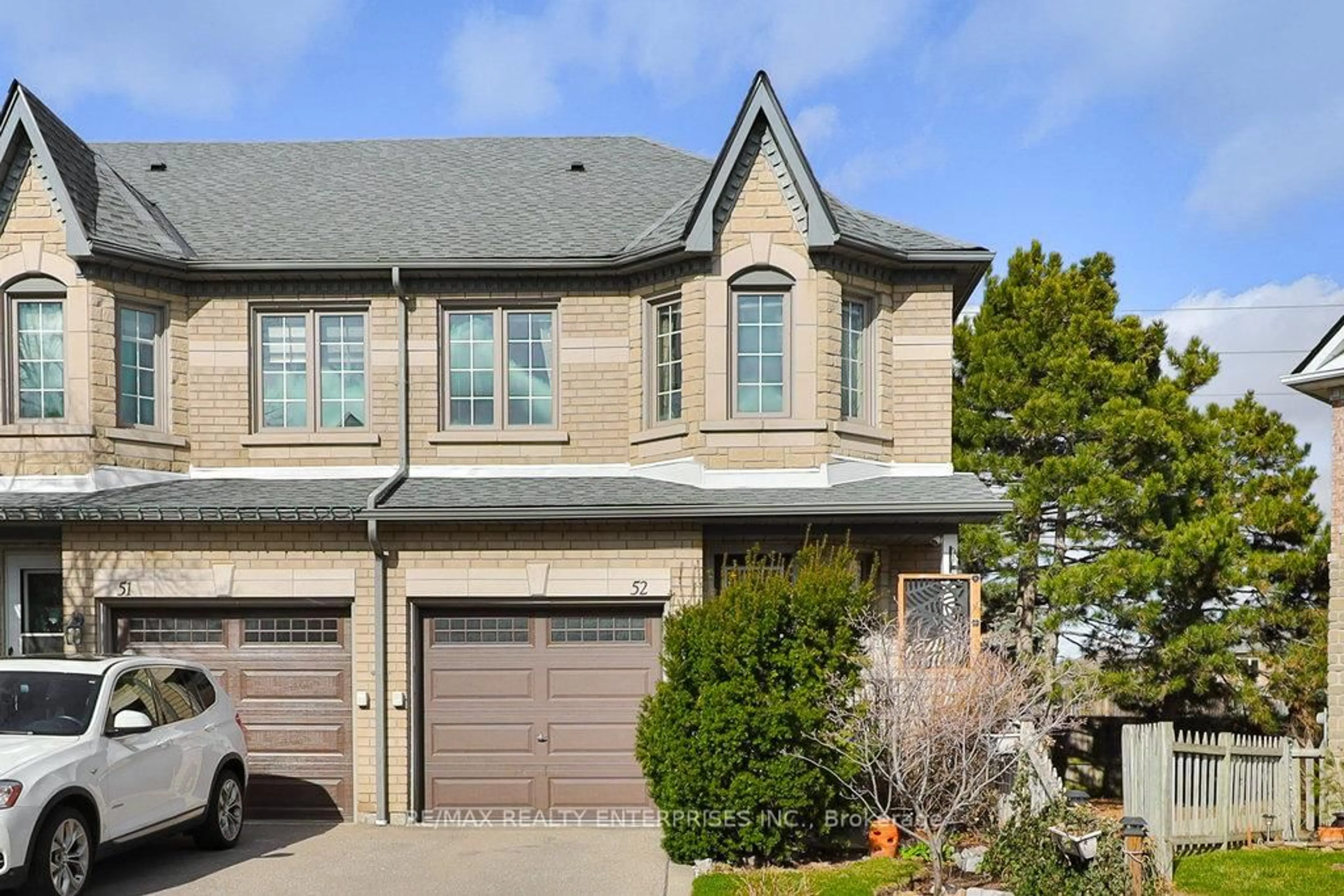 Home with brick exterior material, street for 455 Apache Crt #52, Mississauga Ontario L4Z 3W8