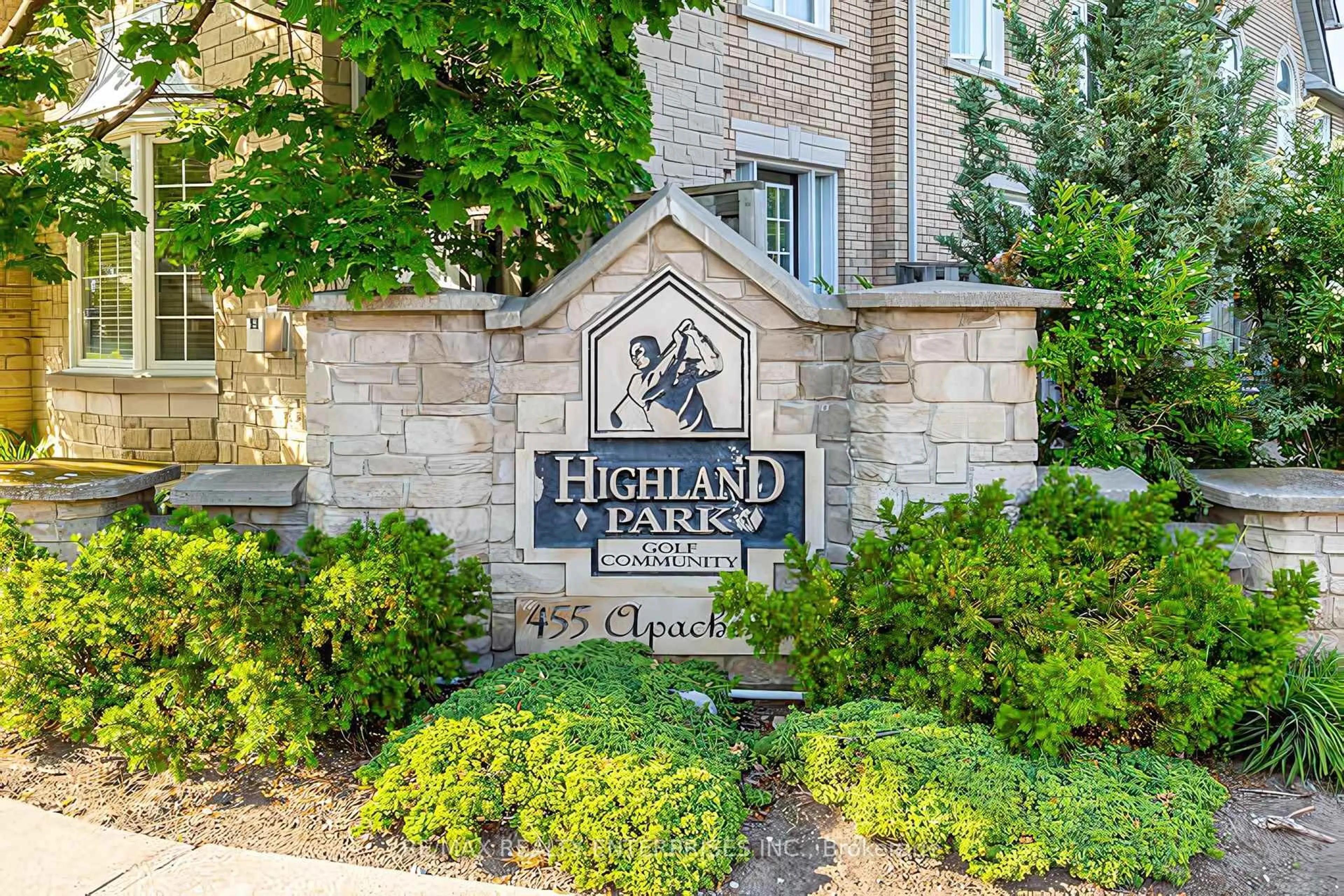 Unknown for 455 Apache Crt #52, Mississauga Ontario L4Z 3W8