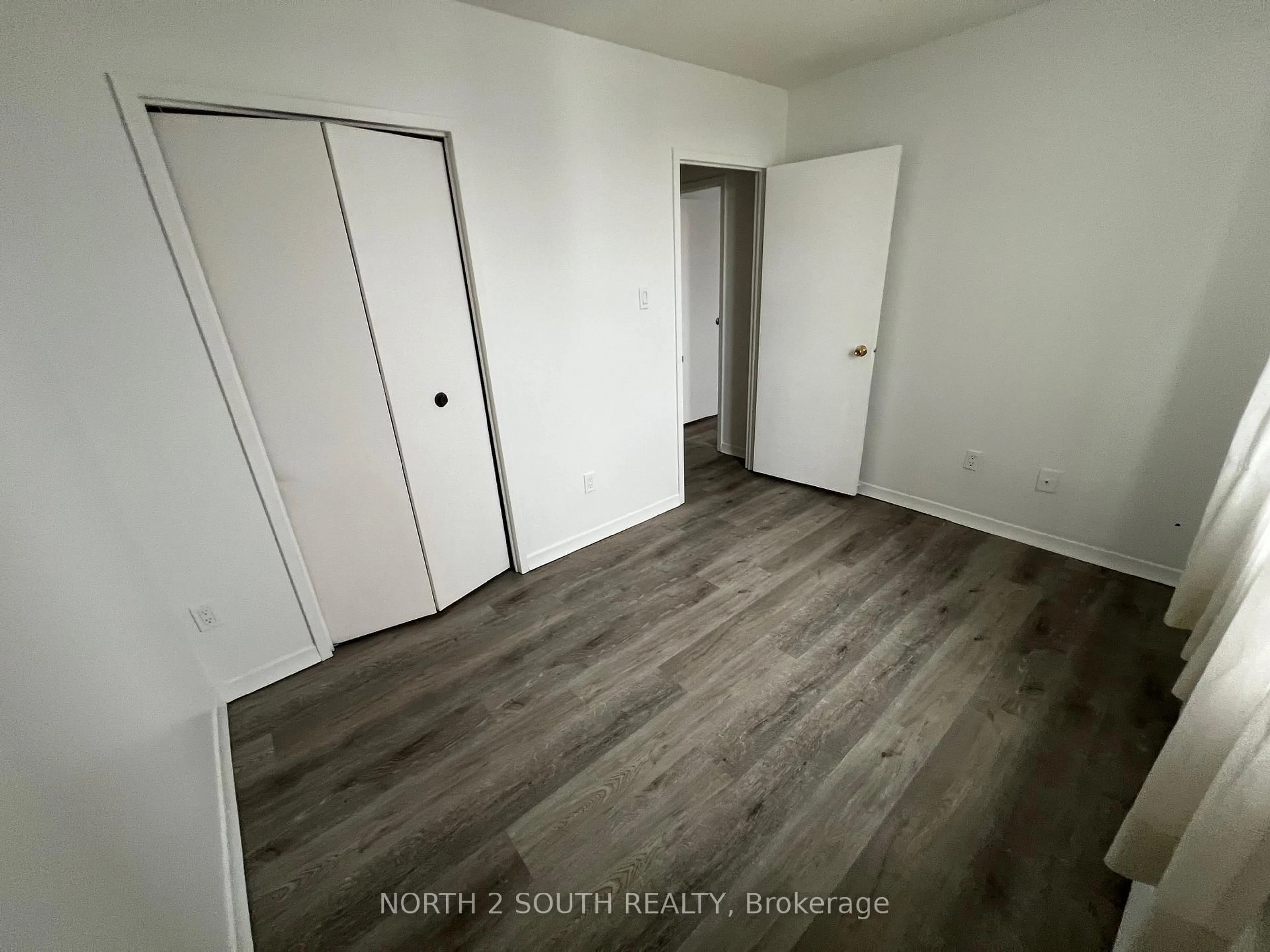 A pic of a room for 3145 Queen Frederica Dr #801, Mississauga Ontario L4Y 3A7
