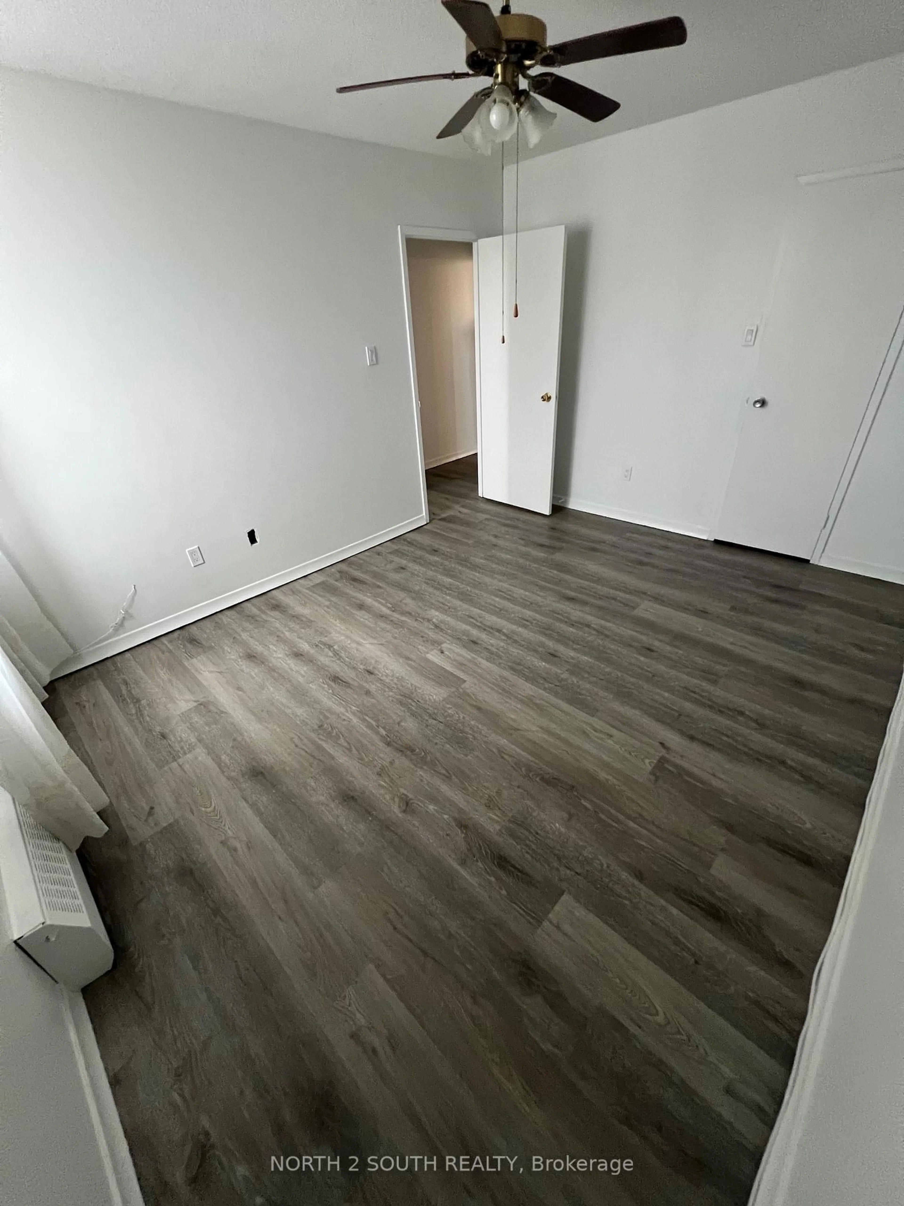 A pic of a room for 3145 Queen Frederica Dr #801, Mississauga Ontario L4Y 3A7