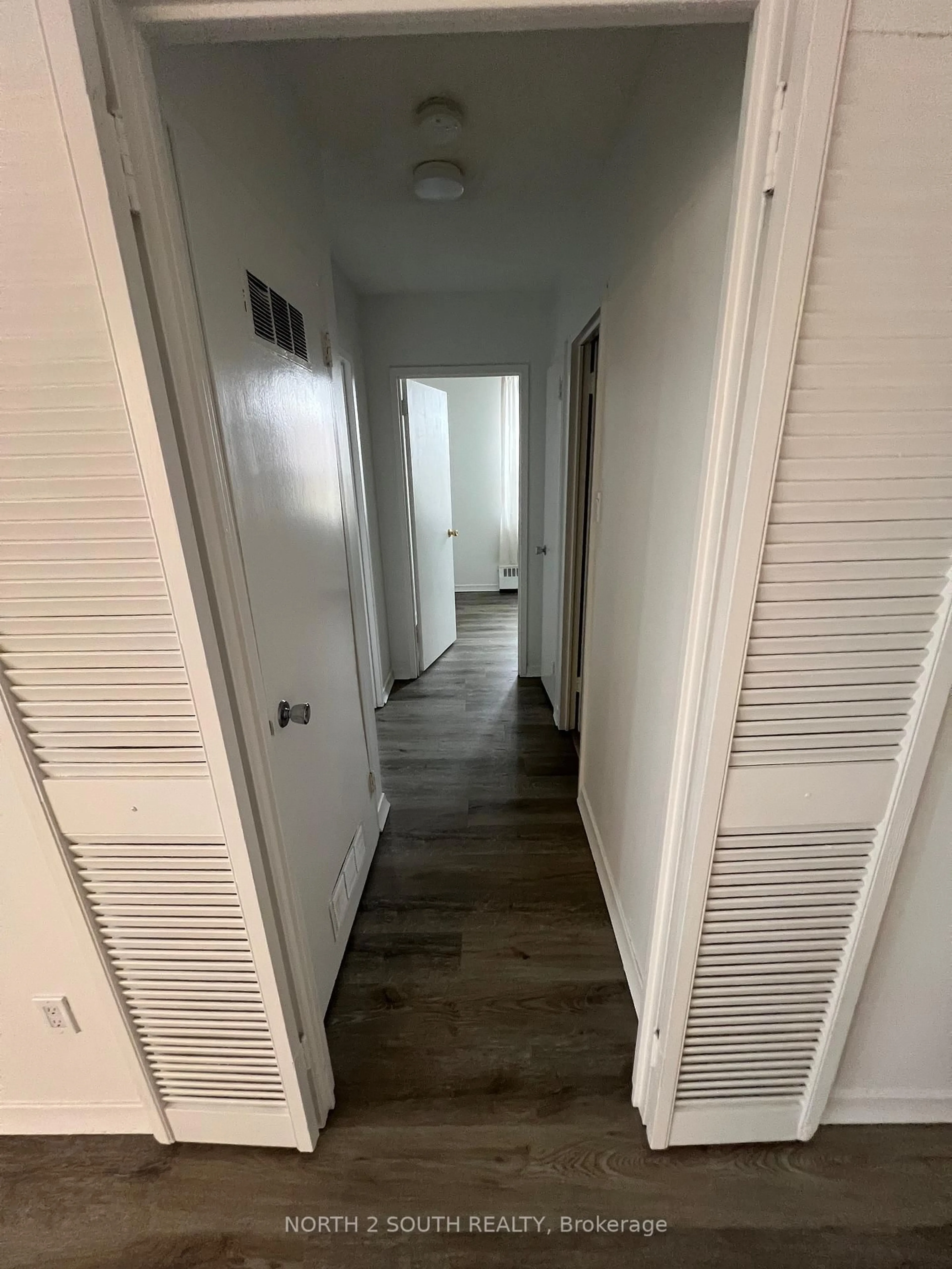 A pic of a room for 3145 Queen Frederica Dr #801, Mississauga Ontario L4Y 3A7