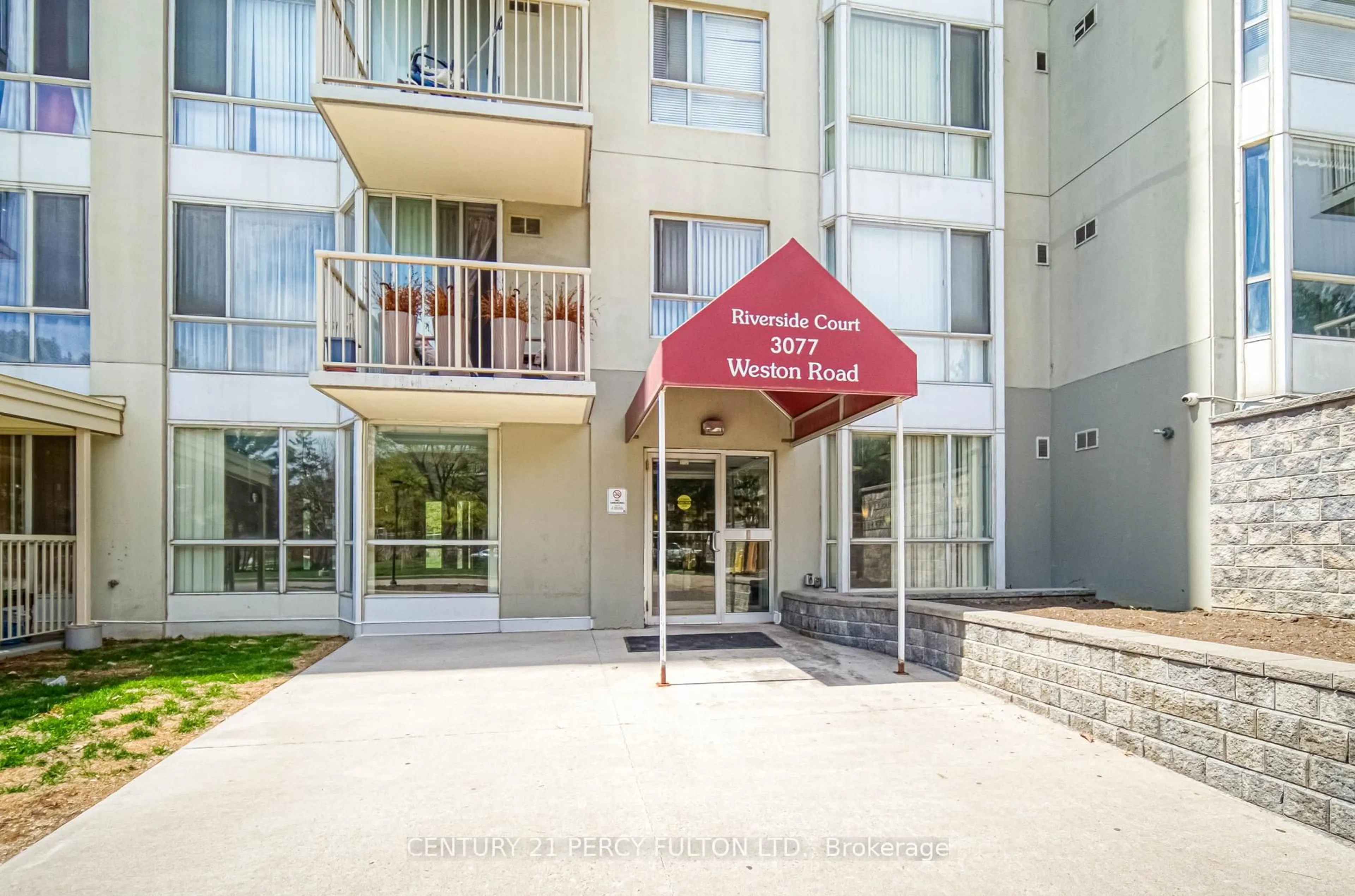 Indoor foyer for 3077 Weston Rd #2009, Toronto Ontario M9M 3A1