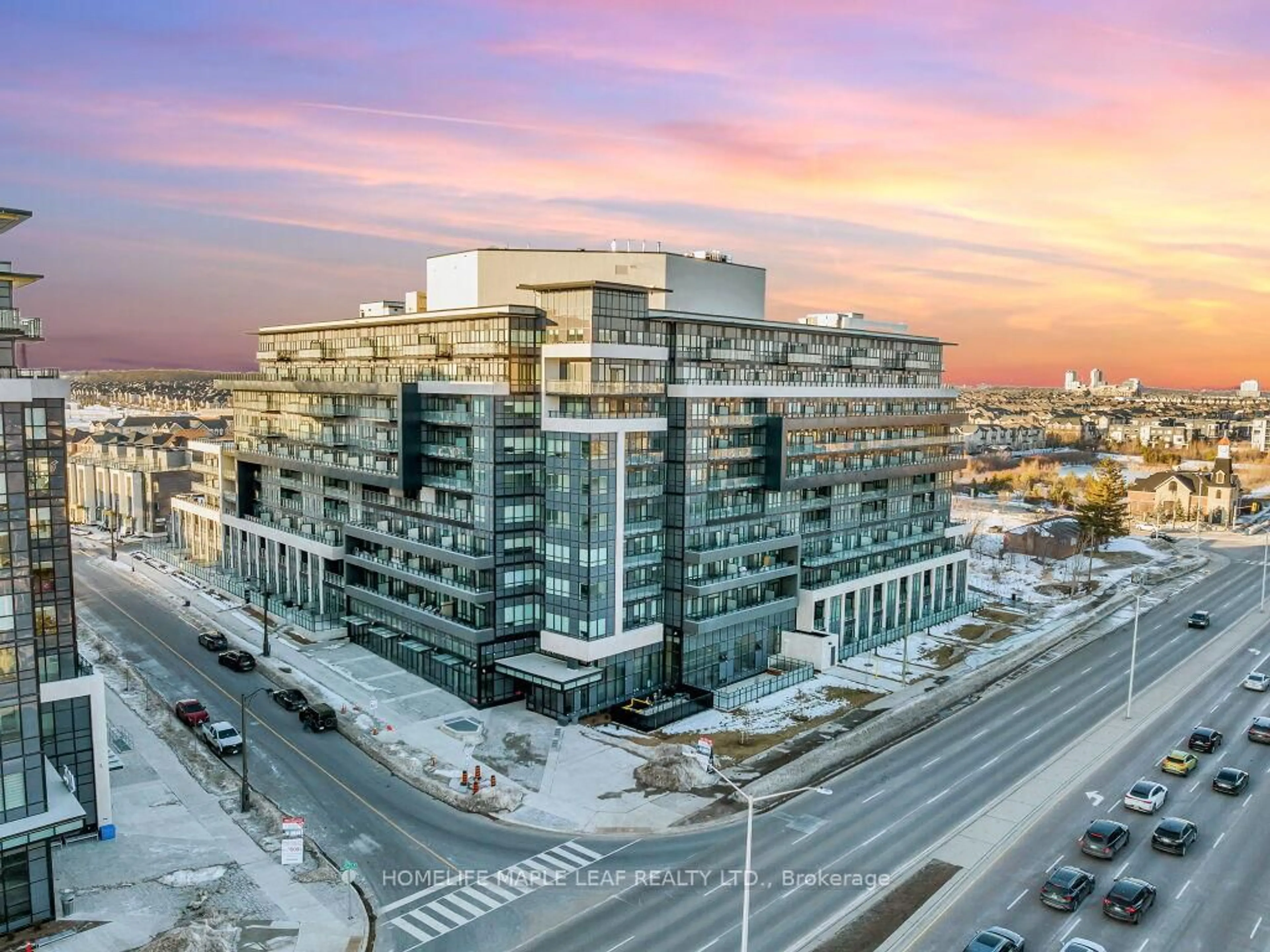 Unknown for 395 dundas st w oakville Park #PH 05, Oakville Ontario L6M 4M2