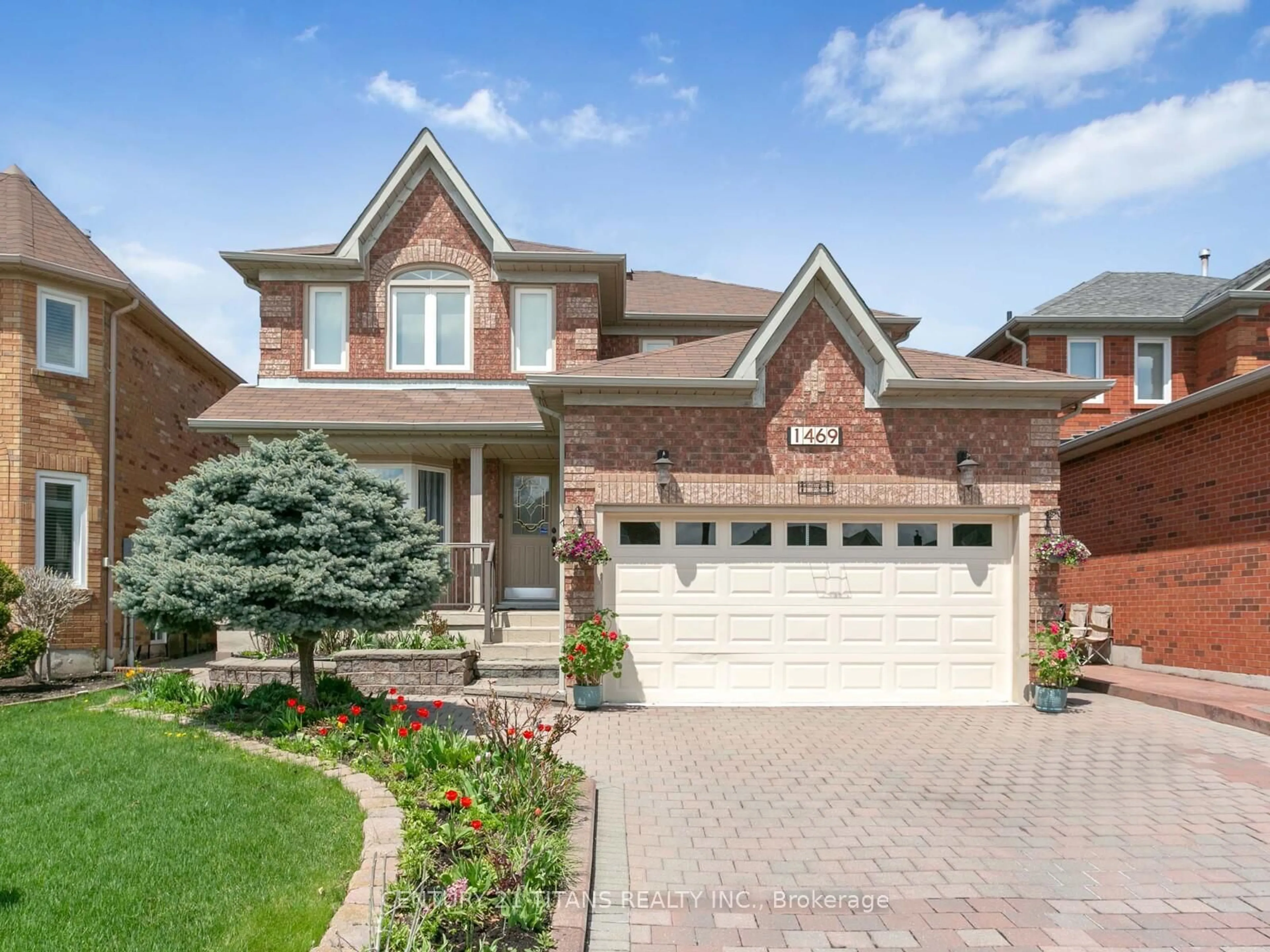 Home with brick exterior material, street for 1469 Sherwood Mills Blvd, Mississauga Ontario L5V 1S1