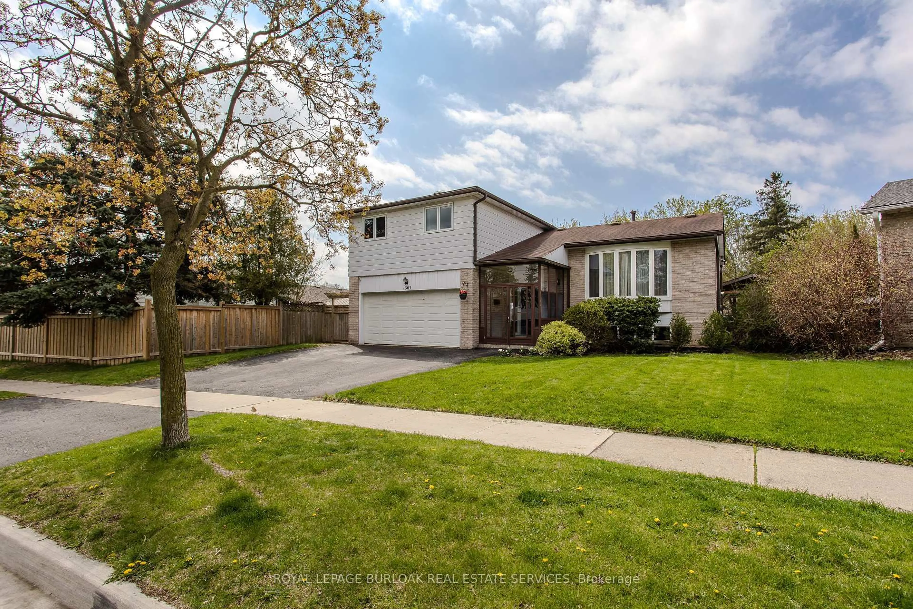 Home with vinyl exterior material, street for 1305 Ester Dr, Burlington Ontario L7P 1L2