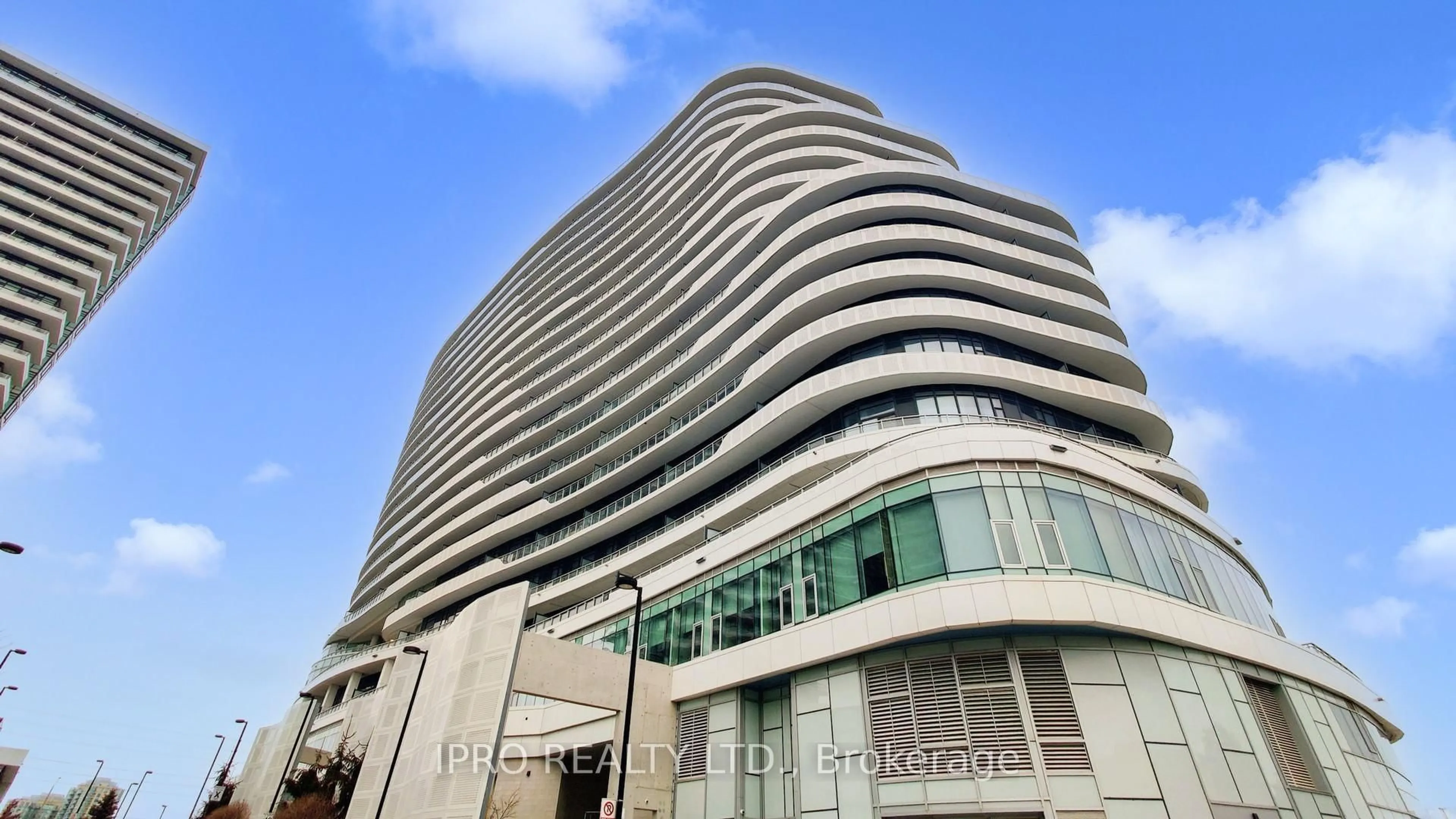 Indoor foyer for 2520 Eglinton Ave #1119, Mississauga Ontario L5M 0Y2