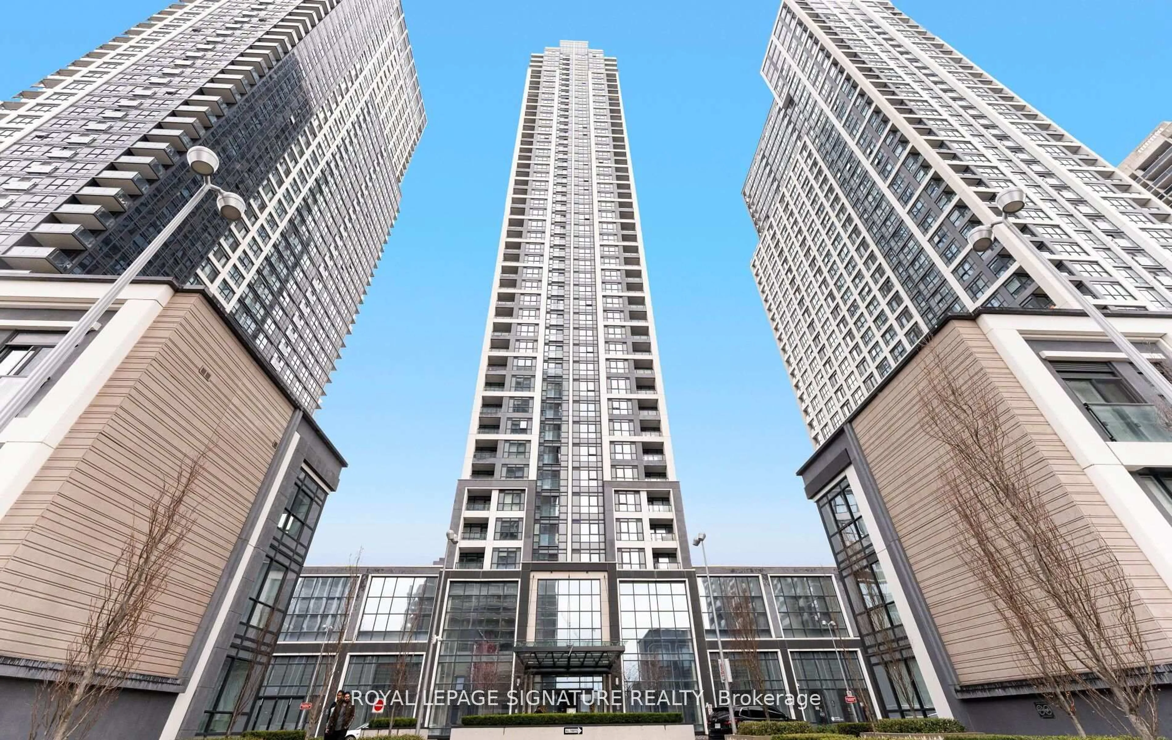 Indoor foyer for 7 Mabelle Ave #4008, Toronto Ontario M9A 0C9