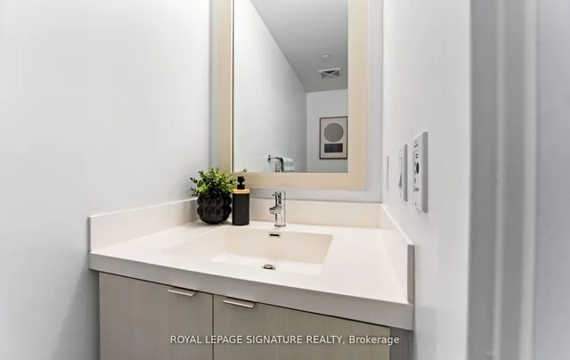 Additional property image - 7 Mabelle Ave Unit 4008