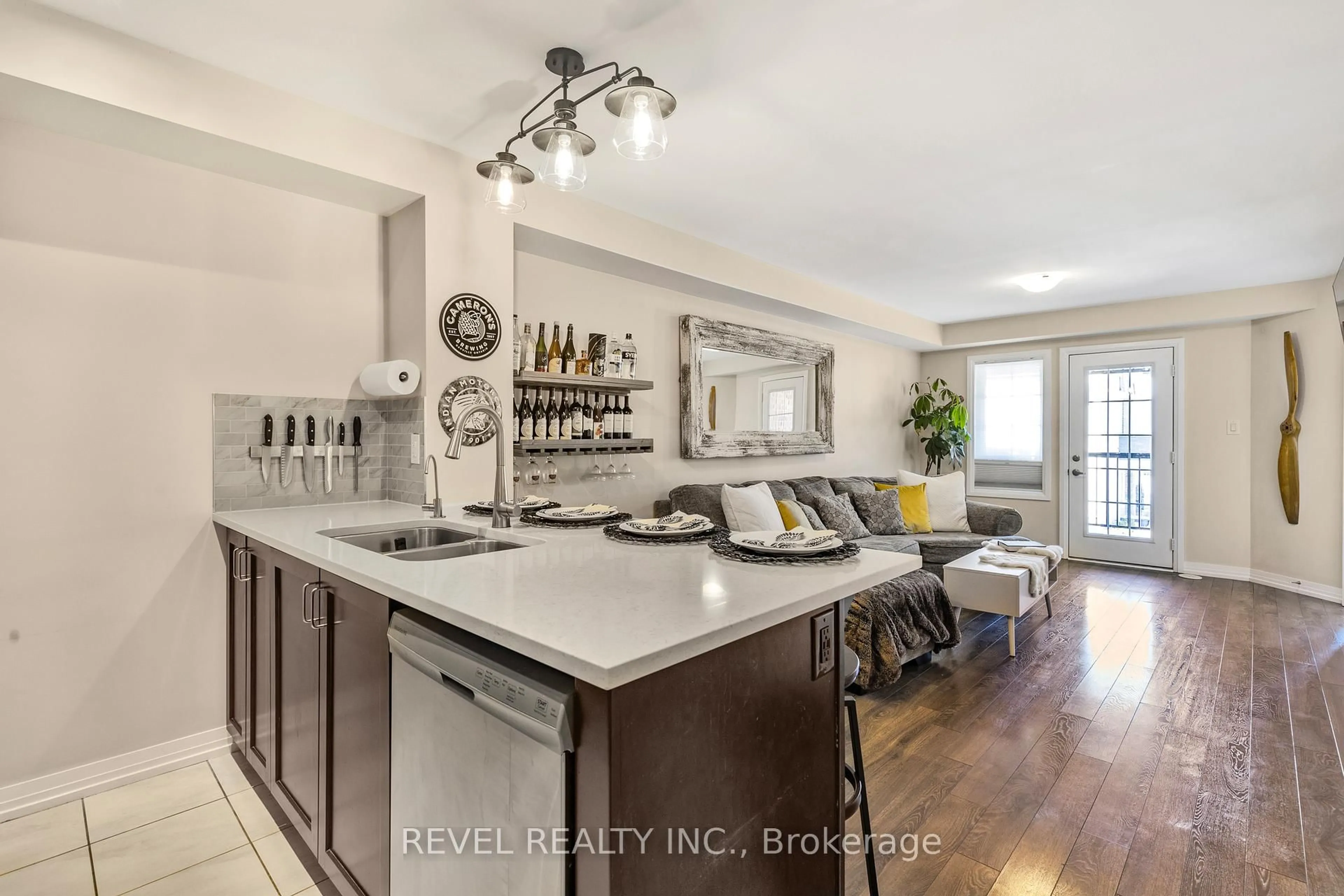 Open concept kitchen, ceramic/tile floor for 504 Buckeye Crt, Milton Ontario L9T 7E7