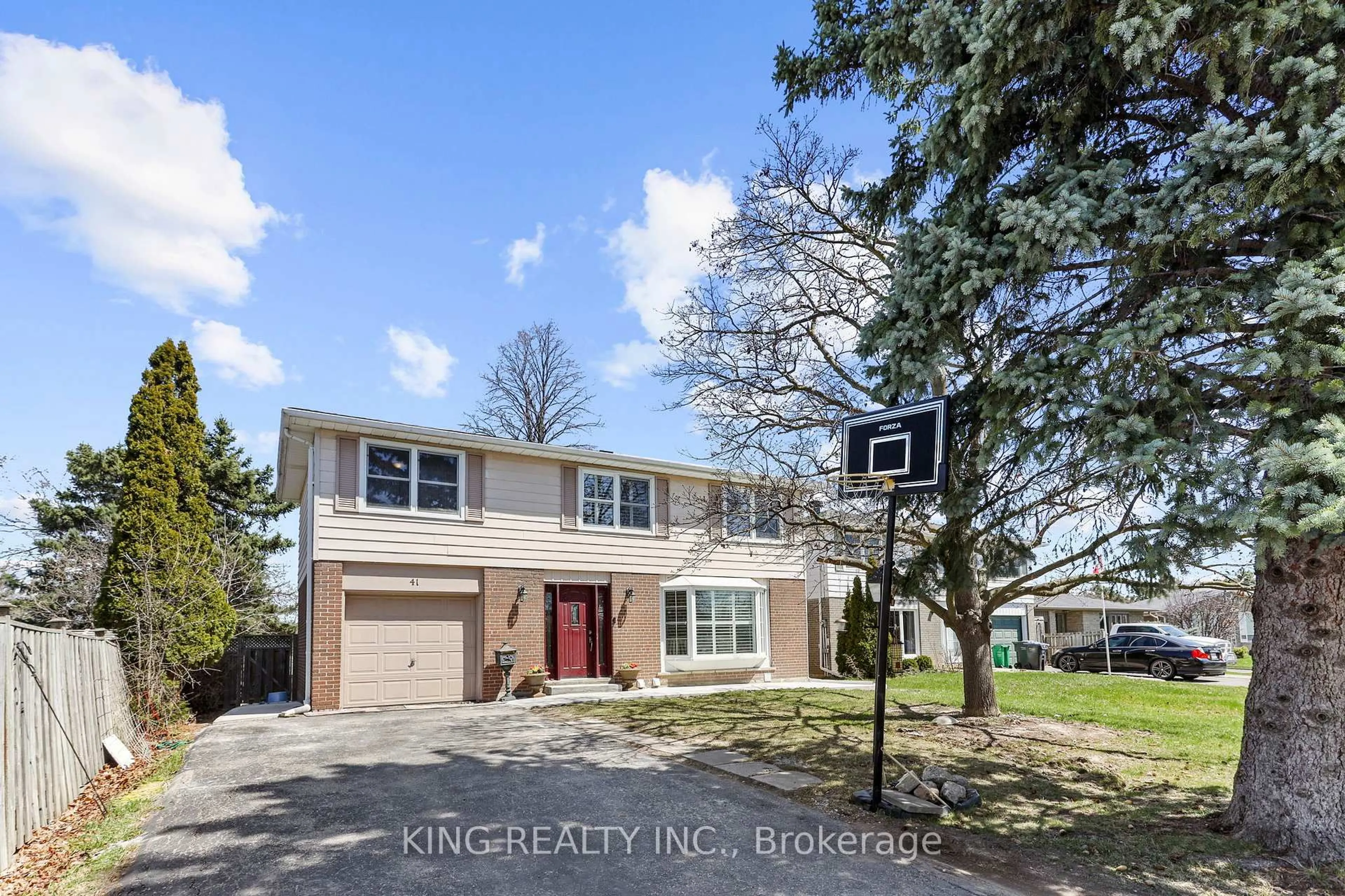 Unknown for 41 Caldwell Cres, Brampton Ontario L6W 1A2