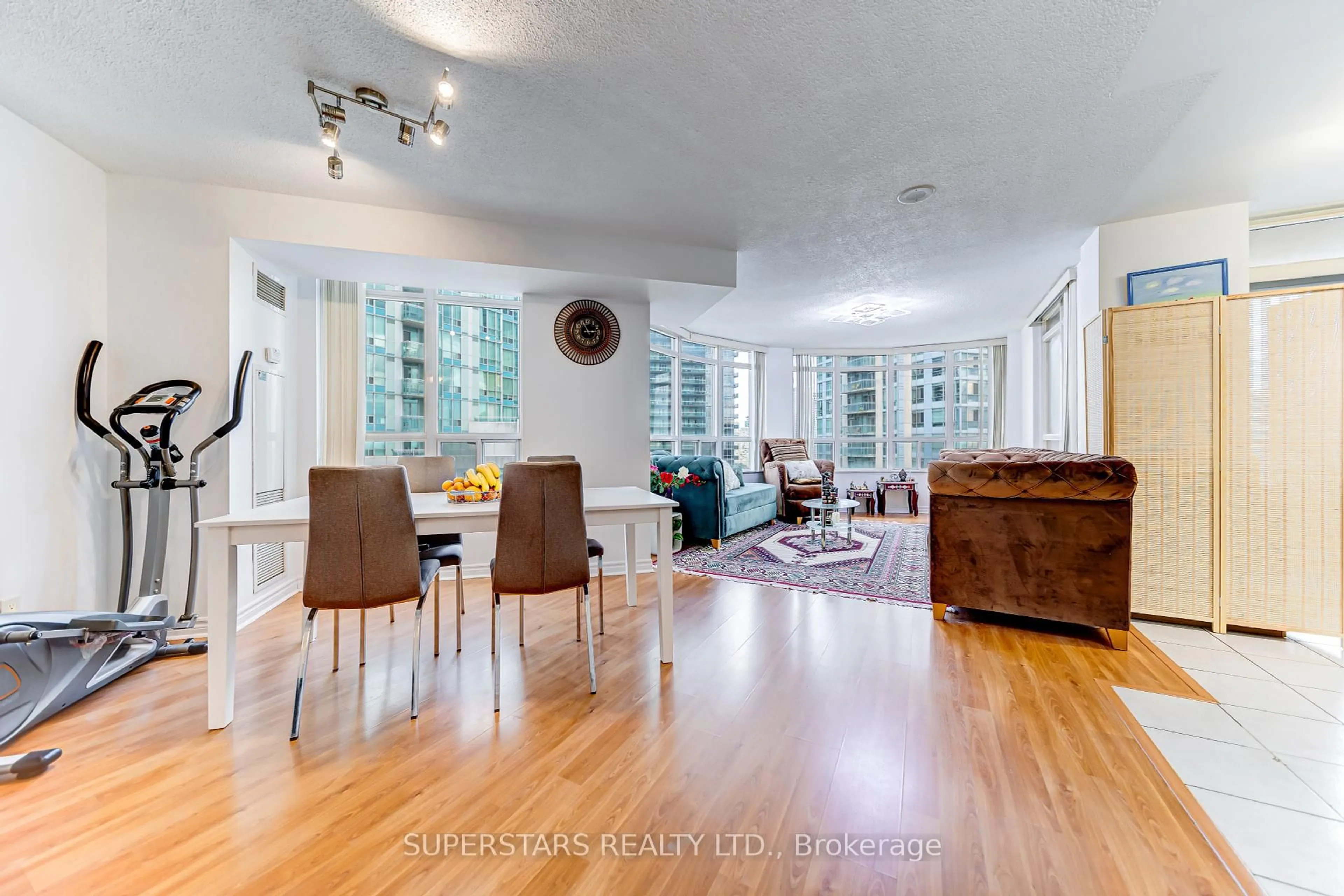 Living room with furniture, unknown for 3888 Duke Of York Blvd #1225, Mississauga Ontario L5B 4P5