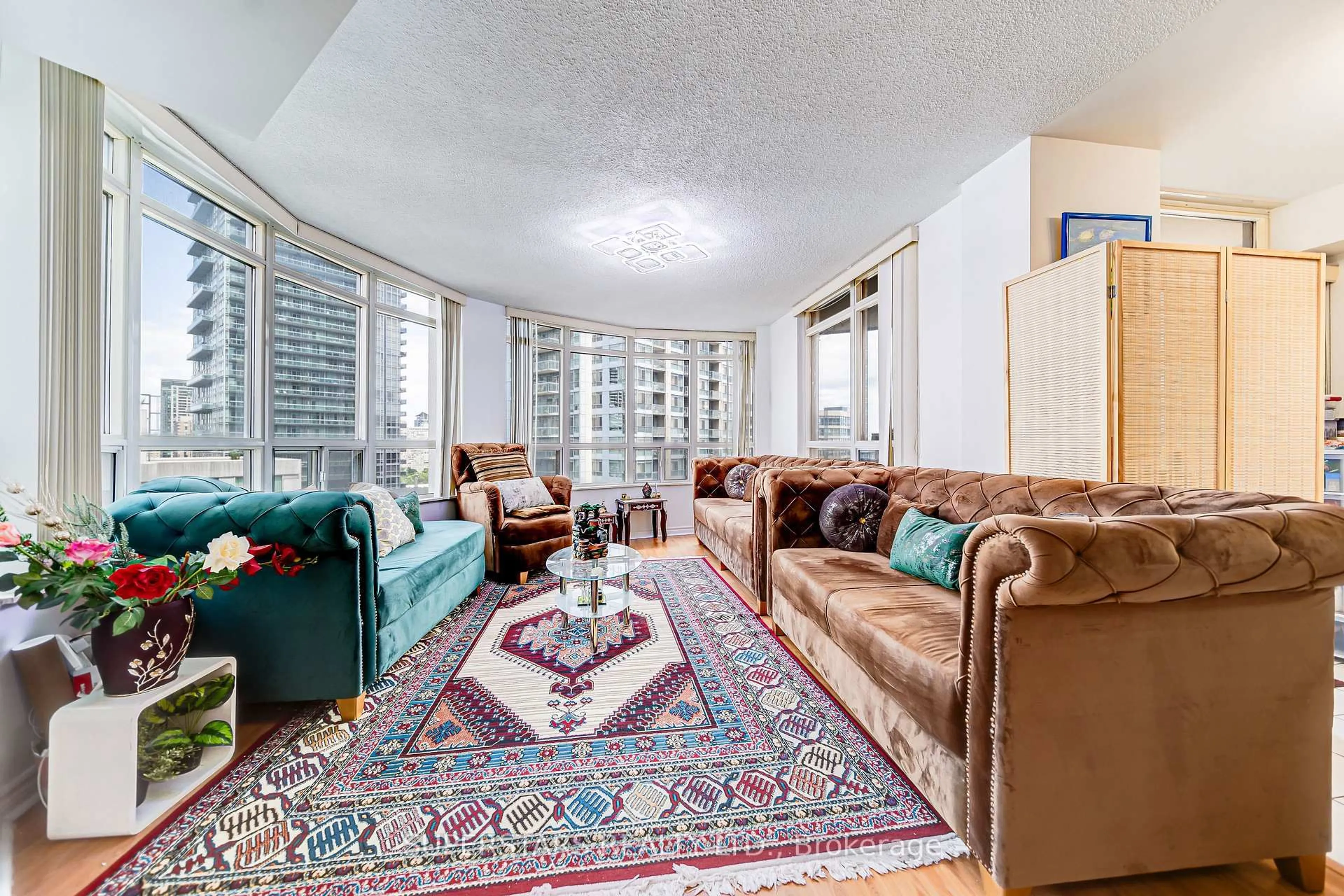 Living room with furniture, carpet floor for 3888 Duke Of York Blvd #1225, Mississauga Ontario L5B 4P5