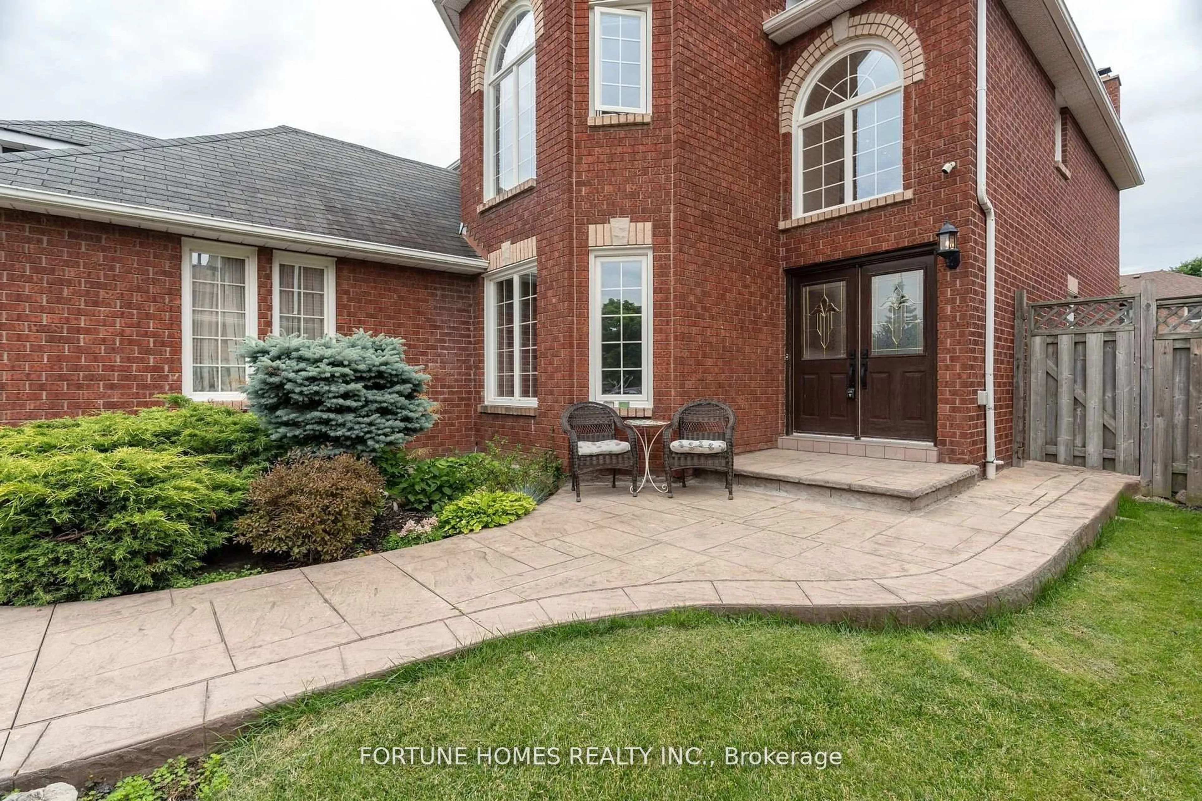 Unknown for 14 Shadywood Rd, Brampton Ontario L6Z 4M6