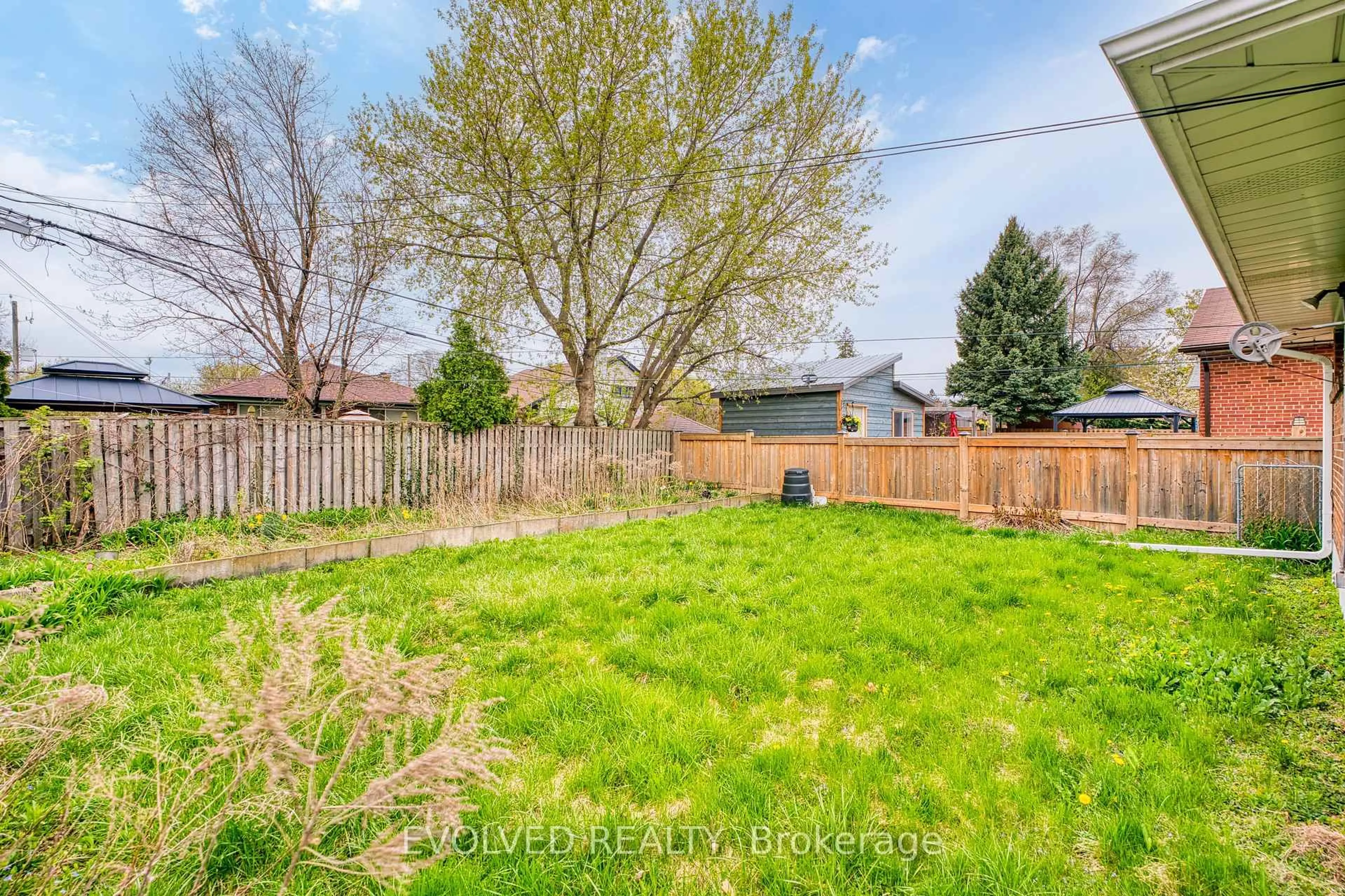 Unknown for 19 Tayrow Rd, Toronto Ontario M9W 2T8