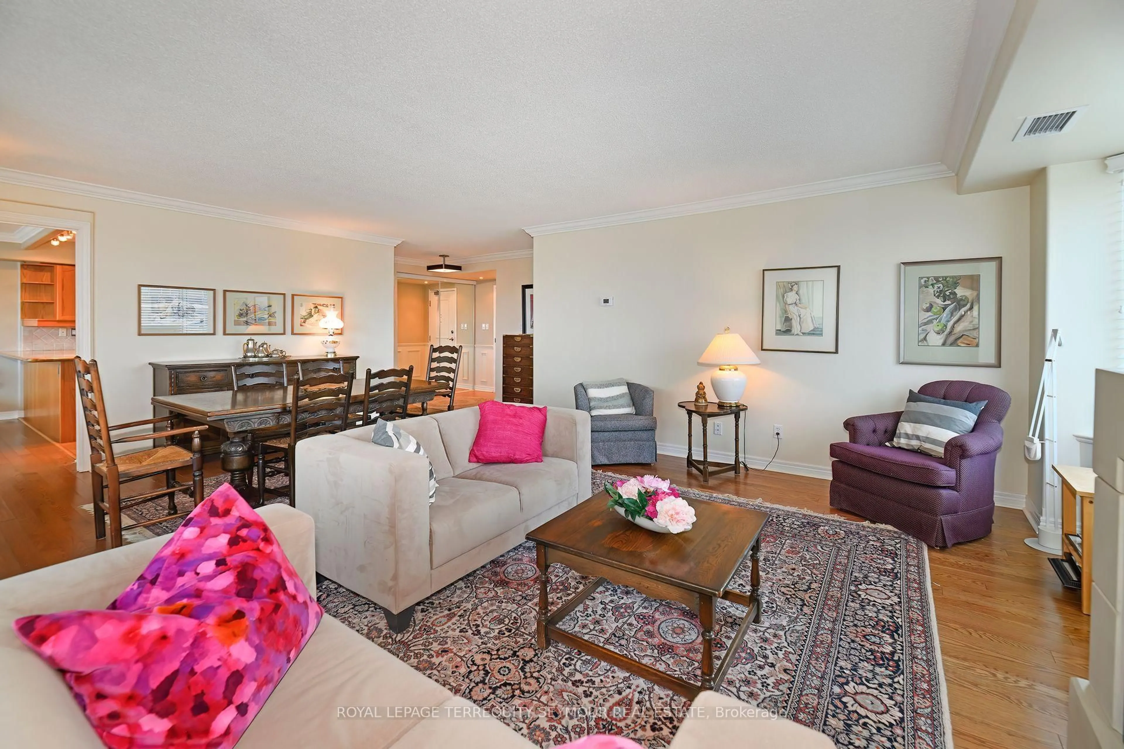Living room with furniture, unknown for 1272 Ontario St #702, Burlington Ontario L7S 2L8