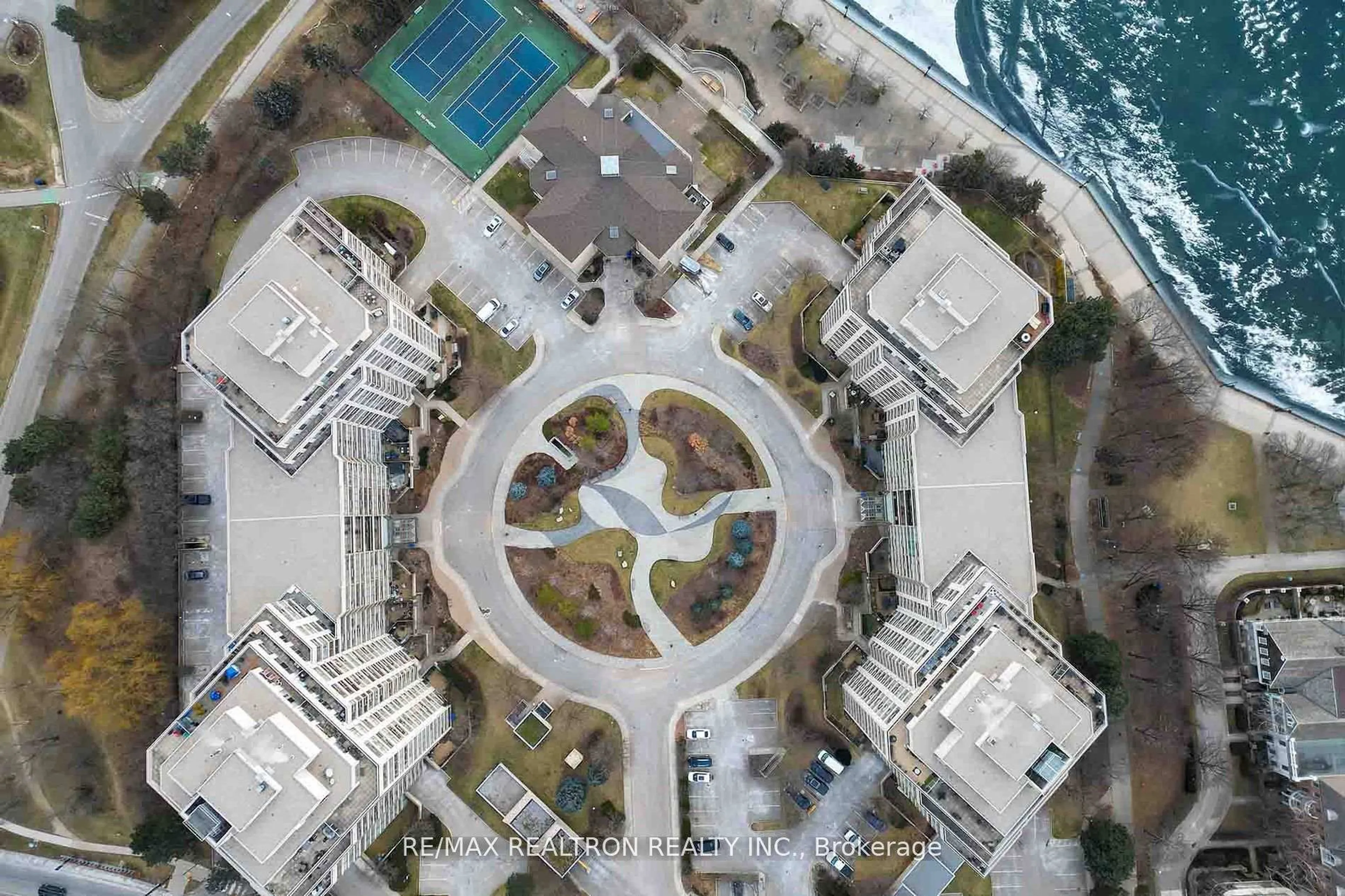 A pic from outside/outdoor area/front of a property/back of a property/a pic from drone, street for 2267 Lake Shore Blvd #411, Toronto Ontario M8V 3X2
