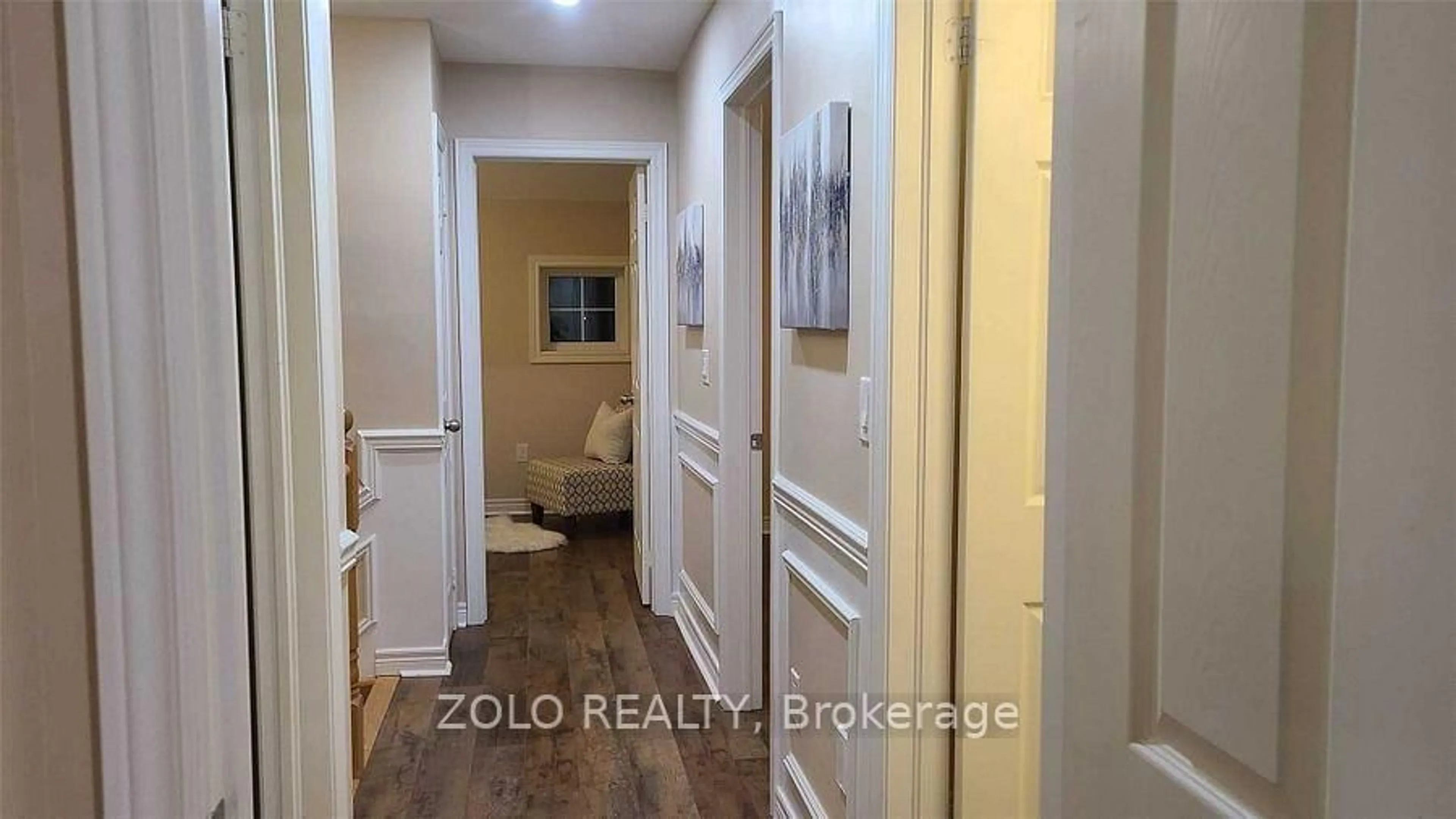 Indoor entryway for 3136 GOODYEAR Rd, Burlington Ontario L7M 0Z9