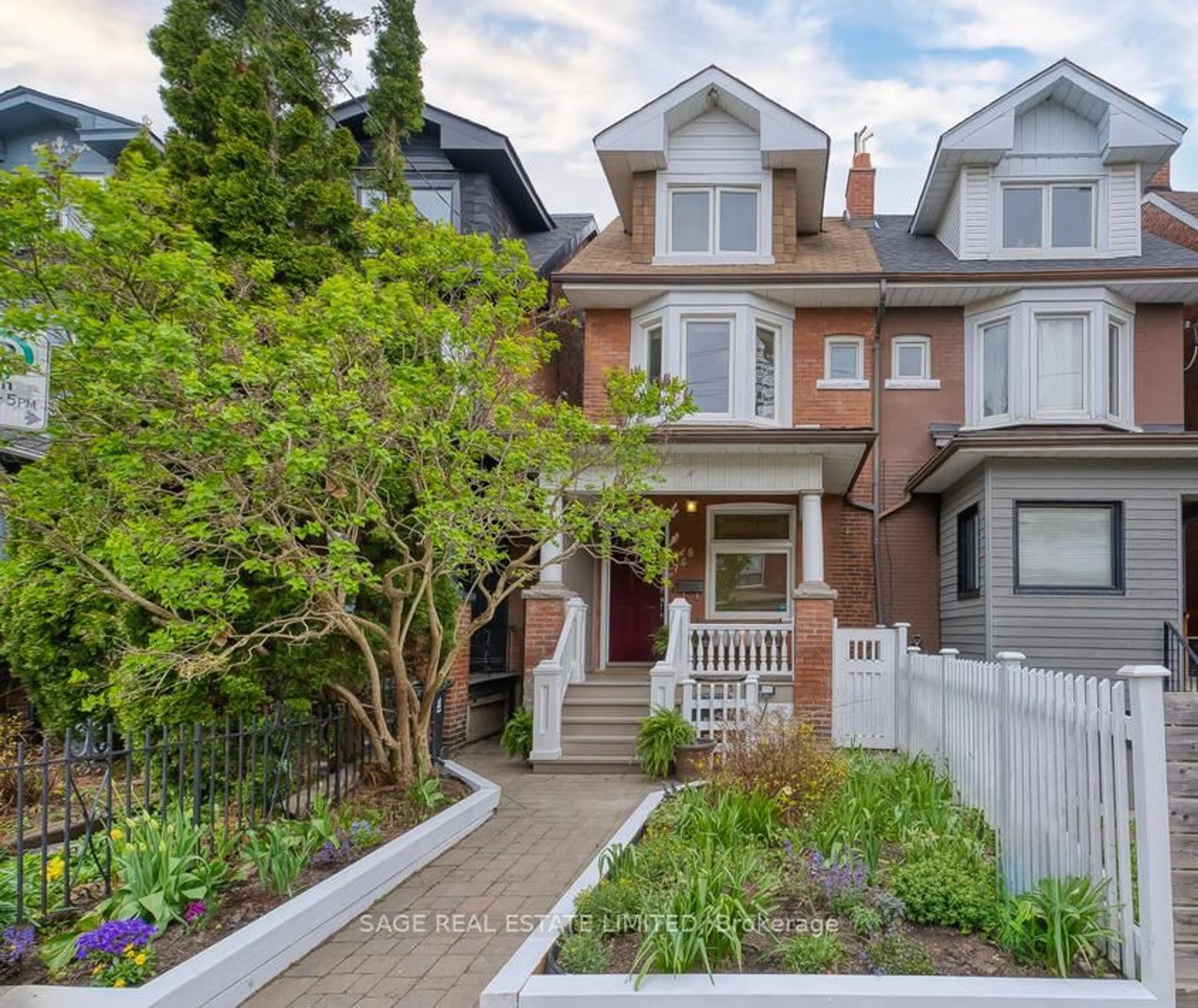 Home with brick exterior material, street for 768 Shaw St, Toronto Ontario M6G 3M1
