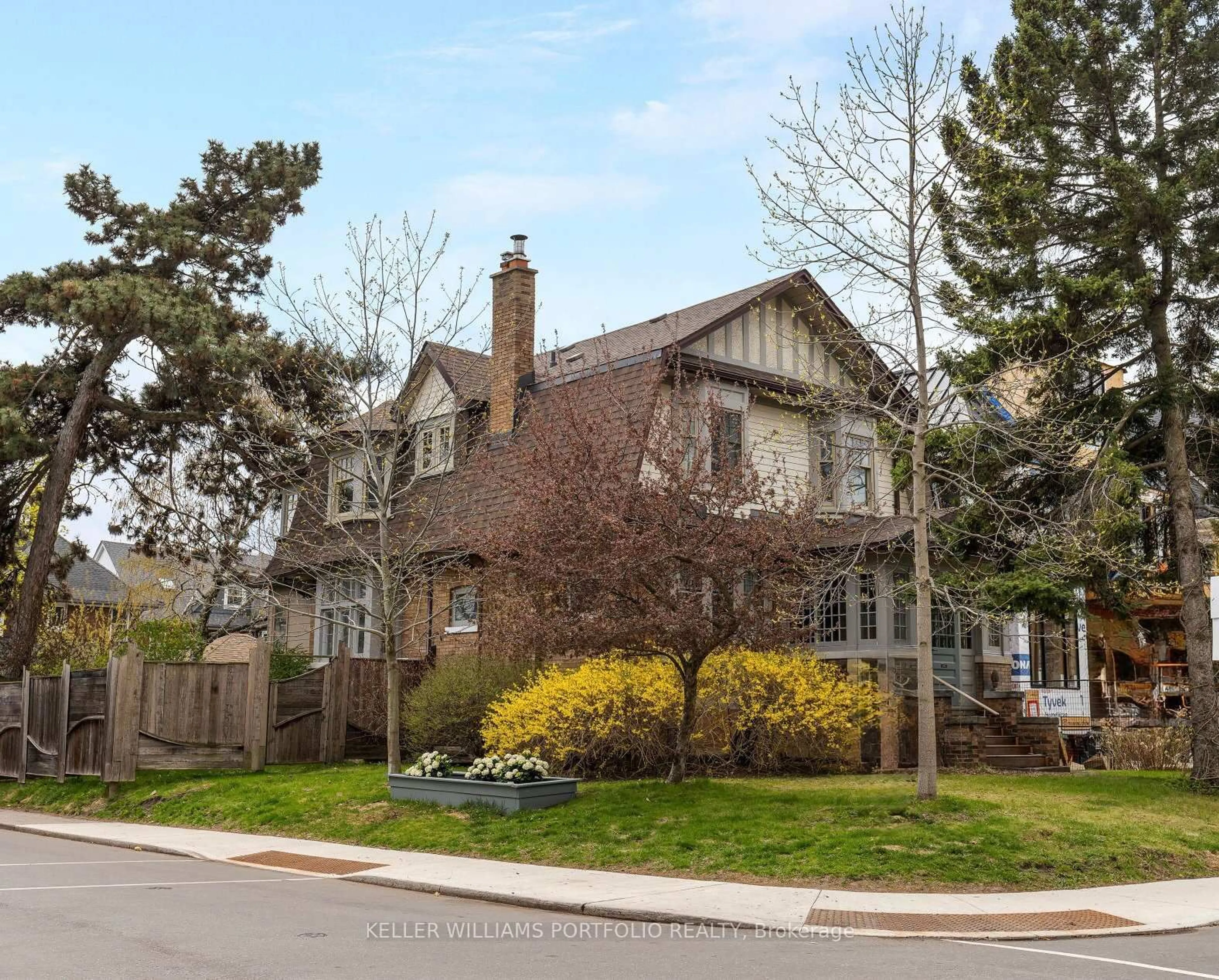 Home with brick exterior material, street for 145 Westminster Ave, Toronto Ontario M6R 1N8