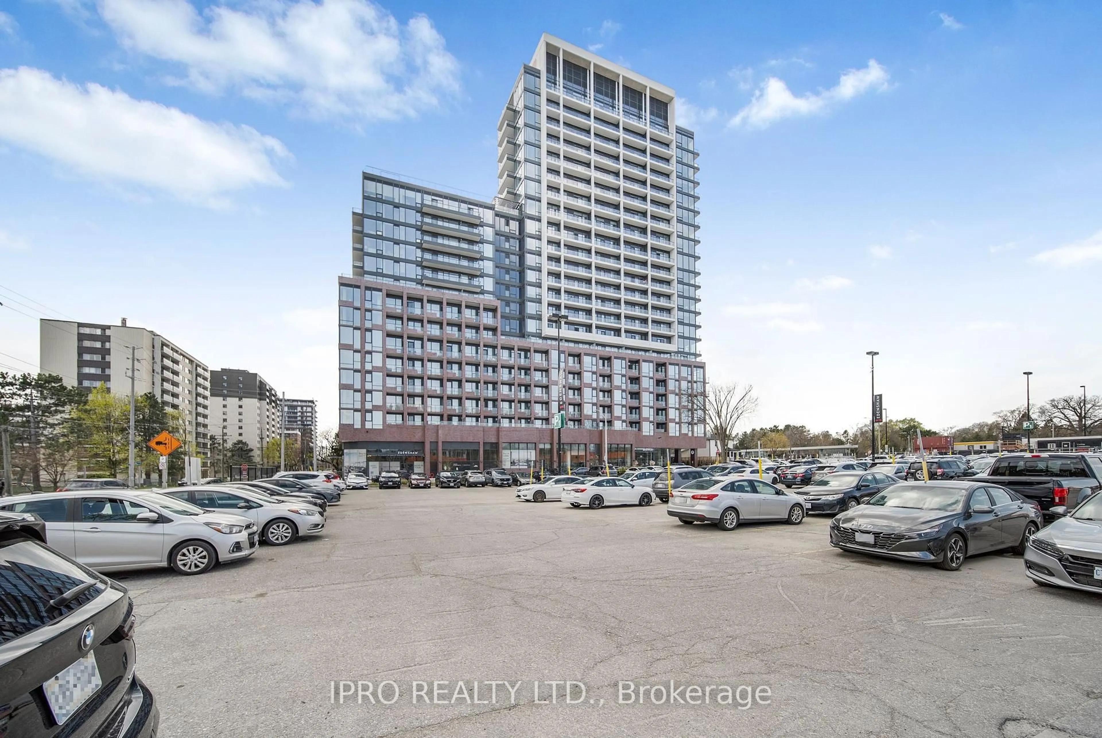 Unknown for 28 Ann St #1412, Mississauga Ontario L5G 3G1
