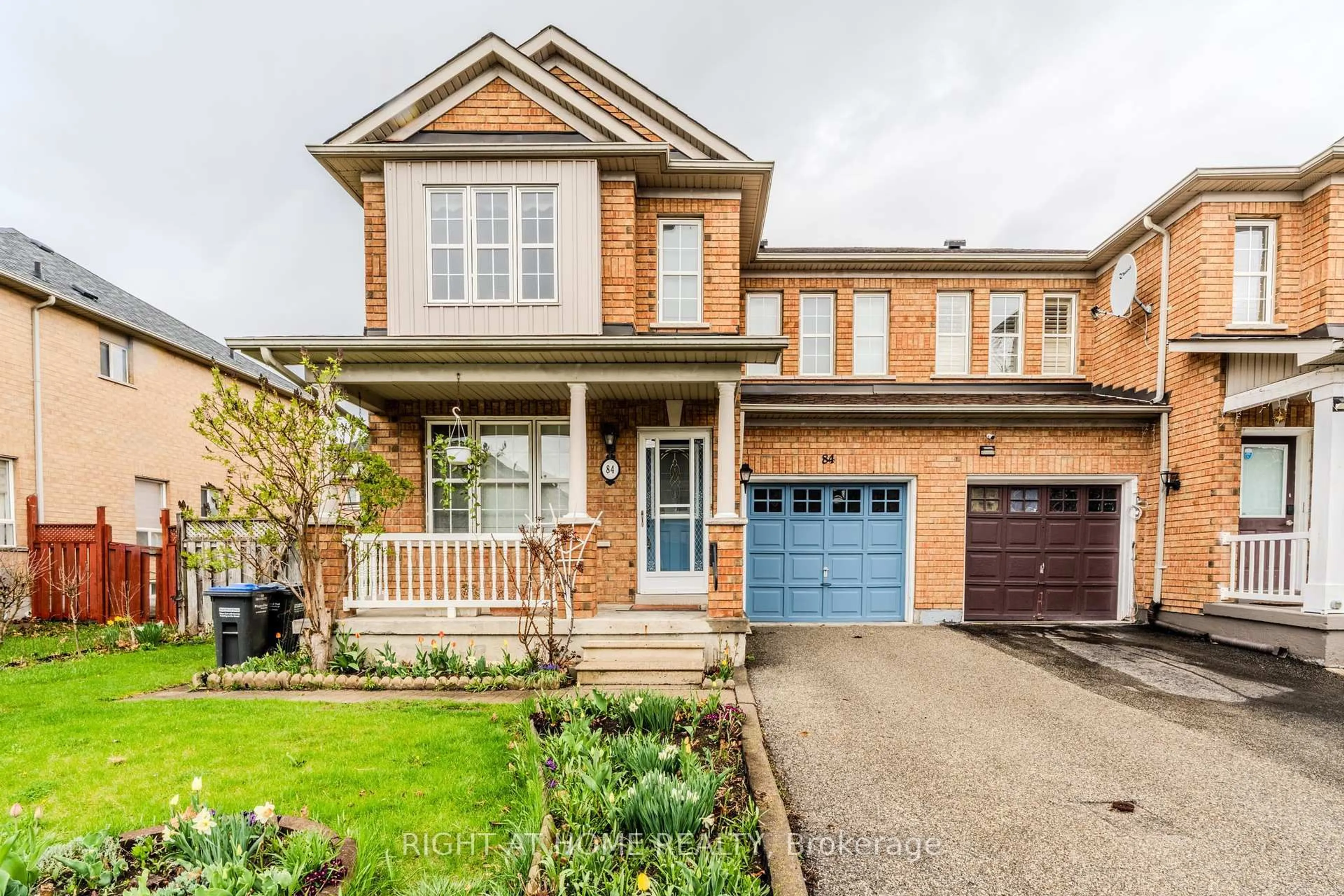 Home with brick exterior material, street for 84 Starhill Cres, Brampton Ontario L6R 2W1