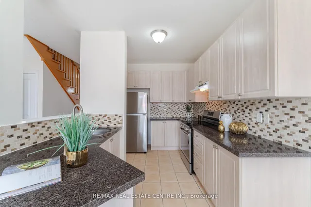 Additional image 2 of 47 Begonia Cres