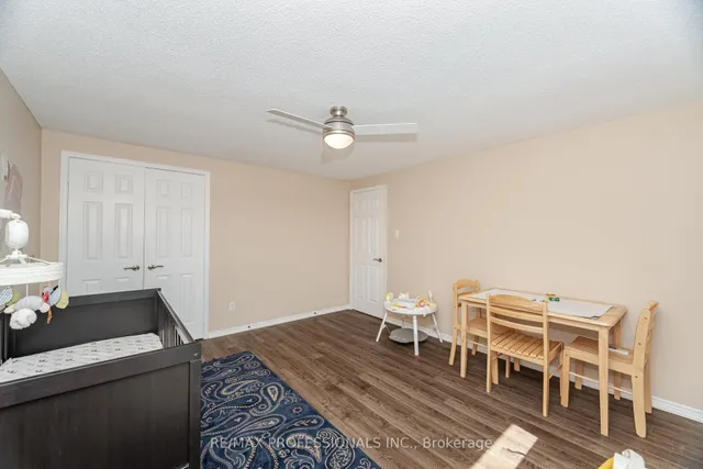 Additional image 20 of 72 Barr Cres