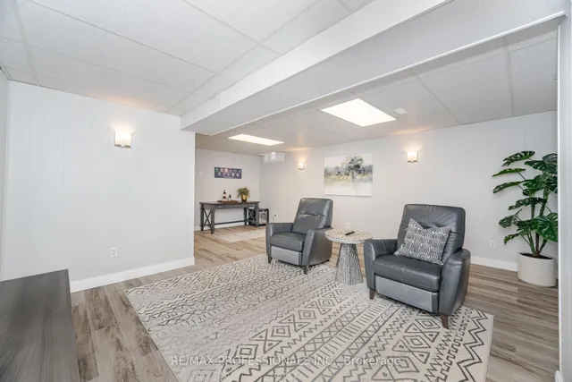 Additional image 14 of 72 Barr Cres