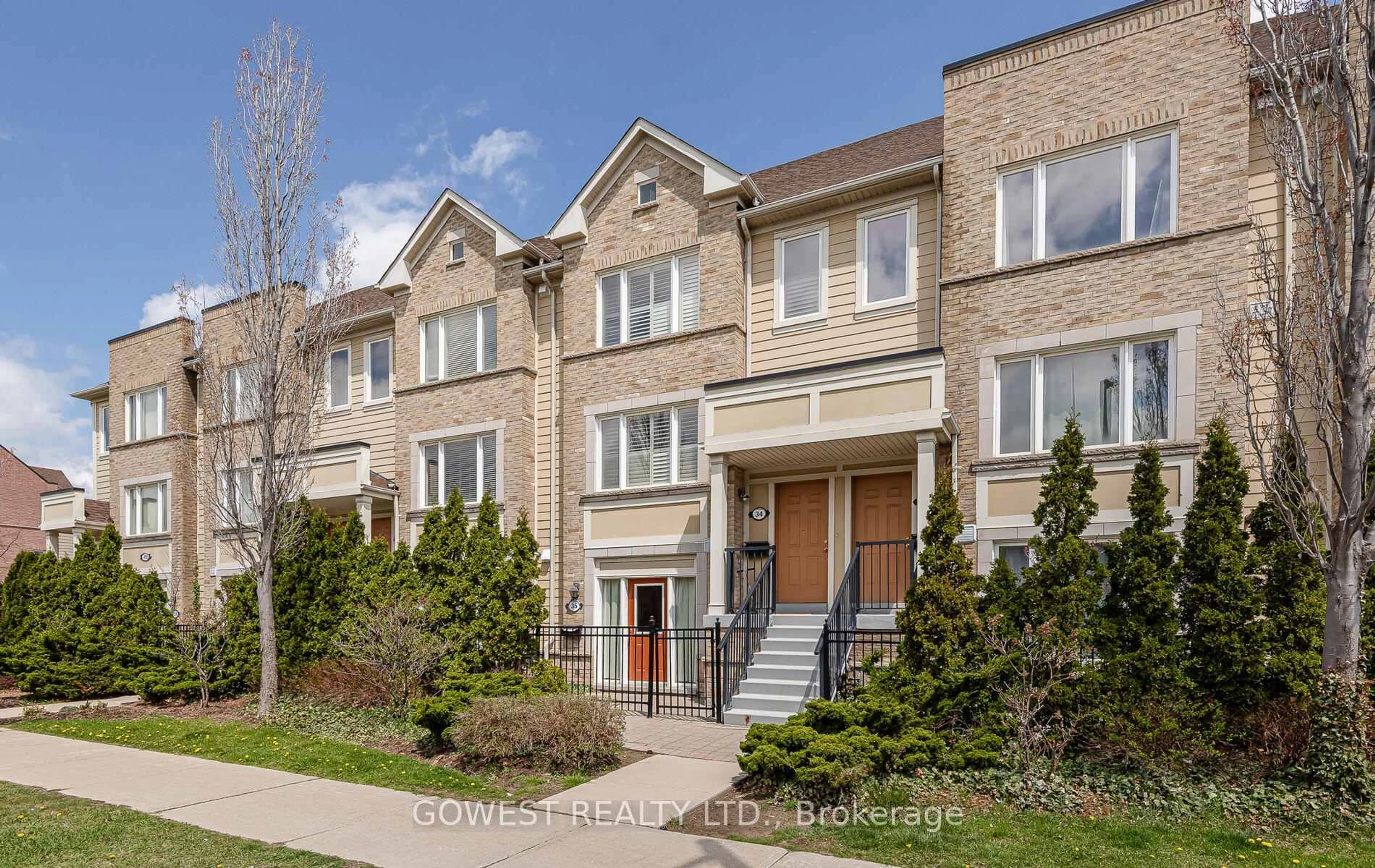 Home with brick exterior material, street for 4965 Southampton Dr #35, Mississauga Ontario L5M 8C8