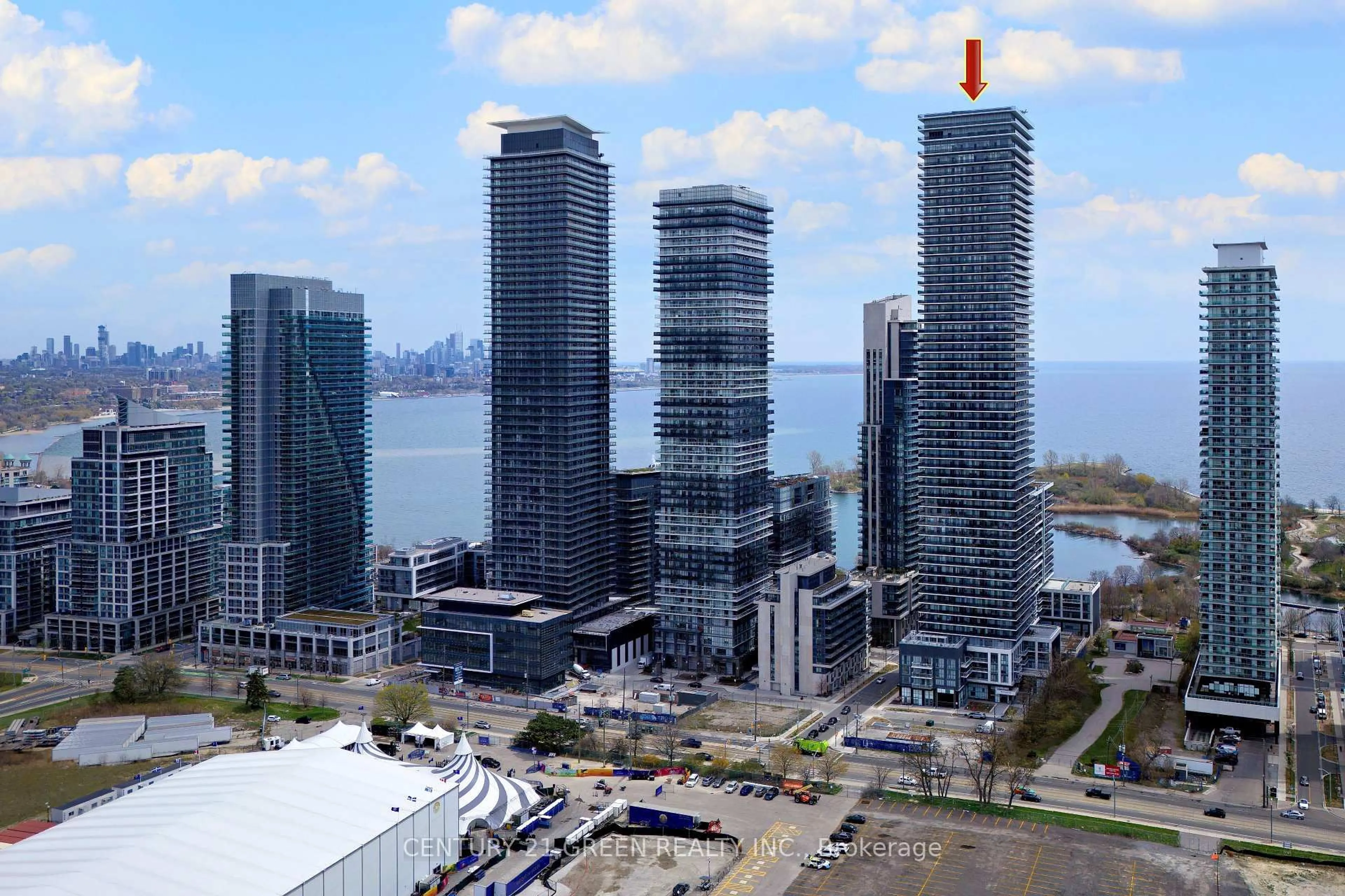 A pic from outside/outdoor area/front of a property/back of a property/a pic from drone, city buildings view from balcony for 70 Annie Craig Dr #708, Toronto Ontario M8V 0G2