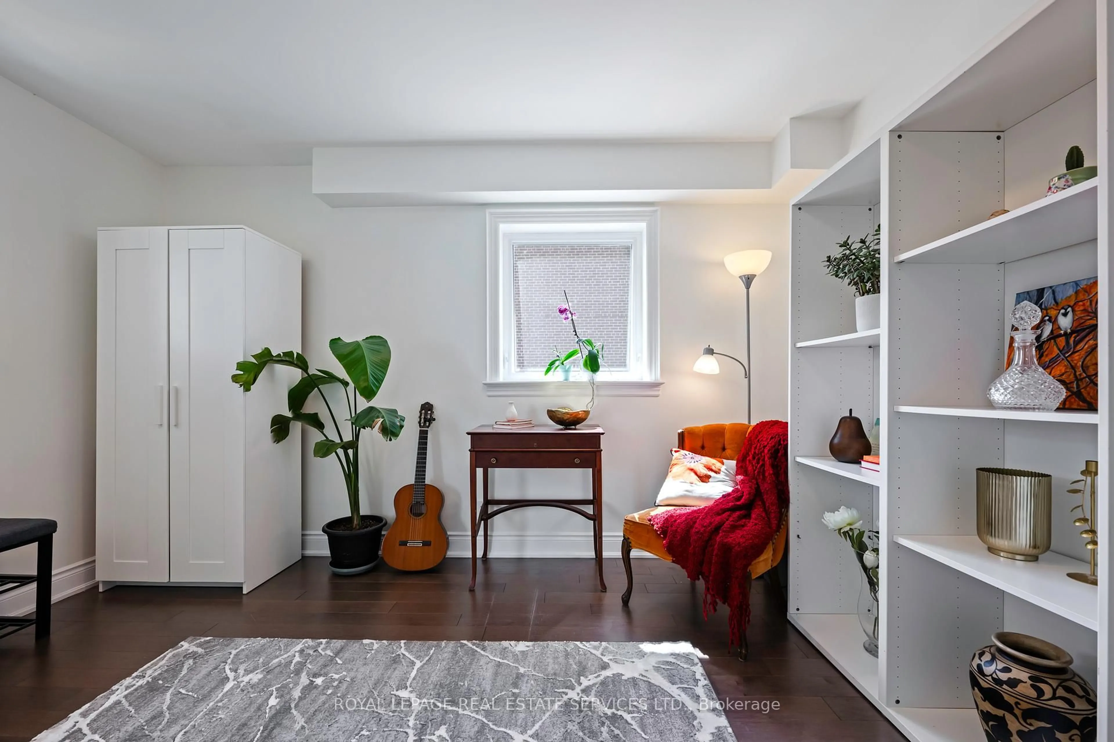 Unknown for 210 Beta St, Toronto Ontario M8W 4H6