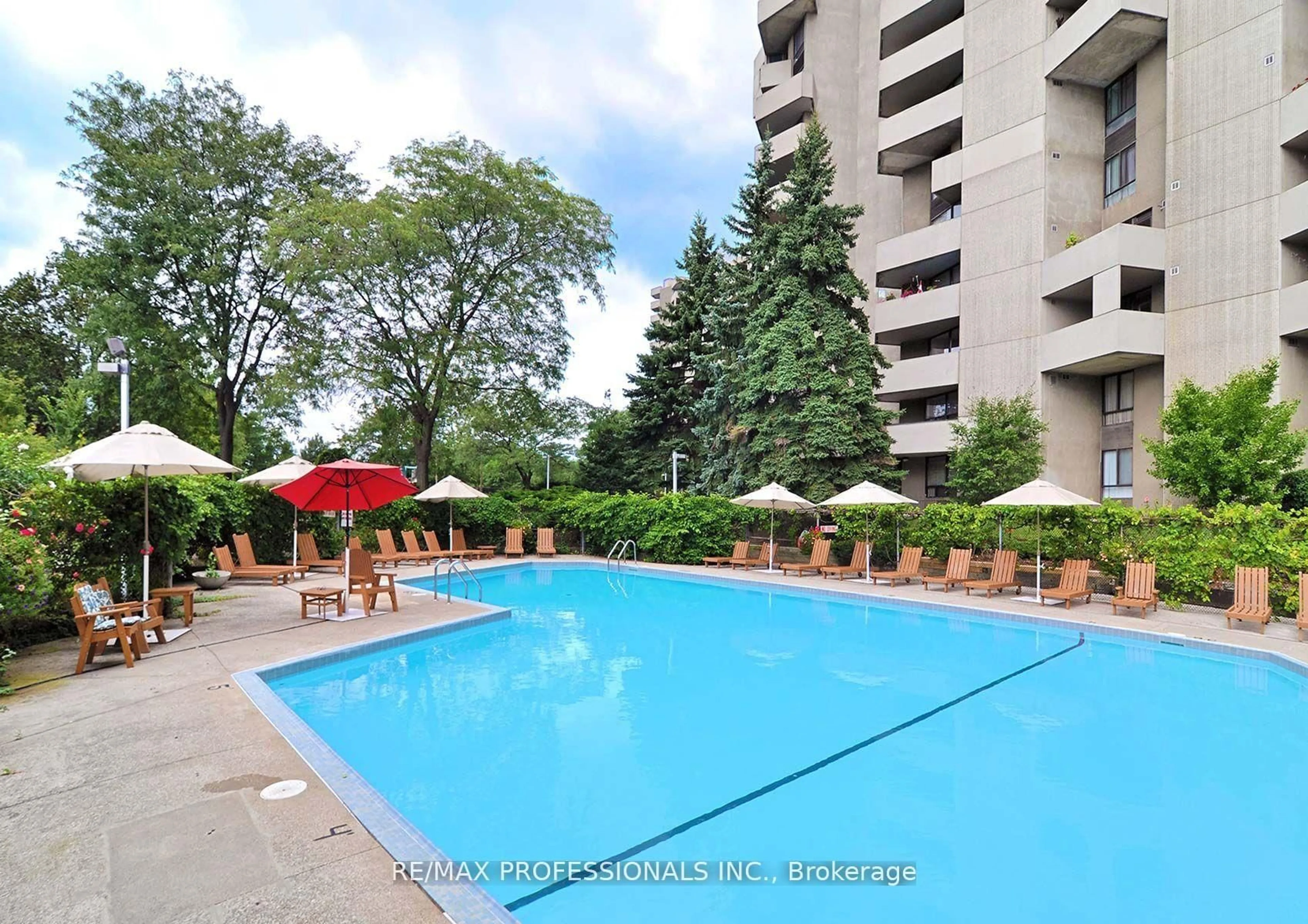 Pool for 284 Mill Rd #B4, Toronto Ontario M9C 4W6