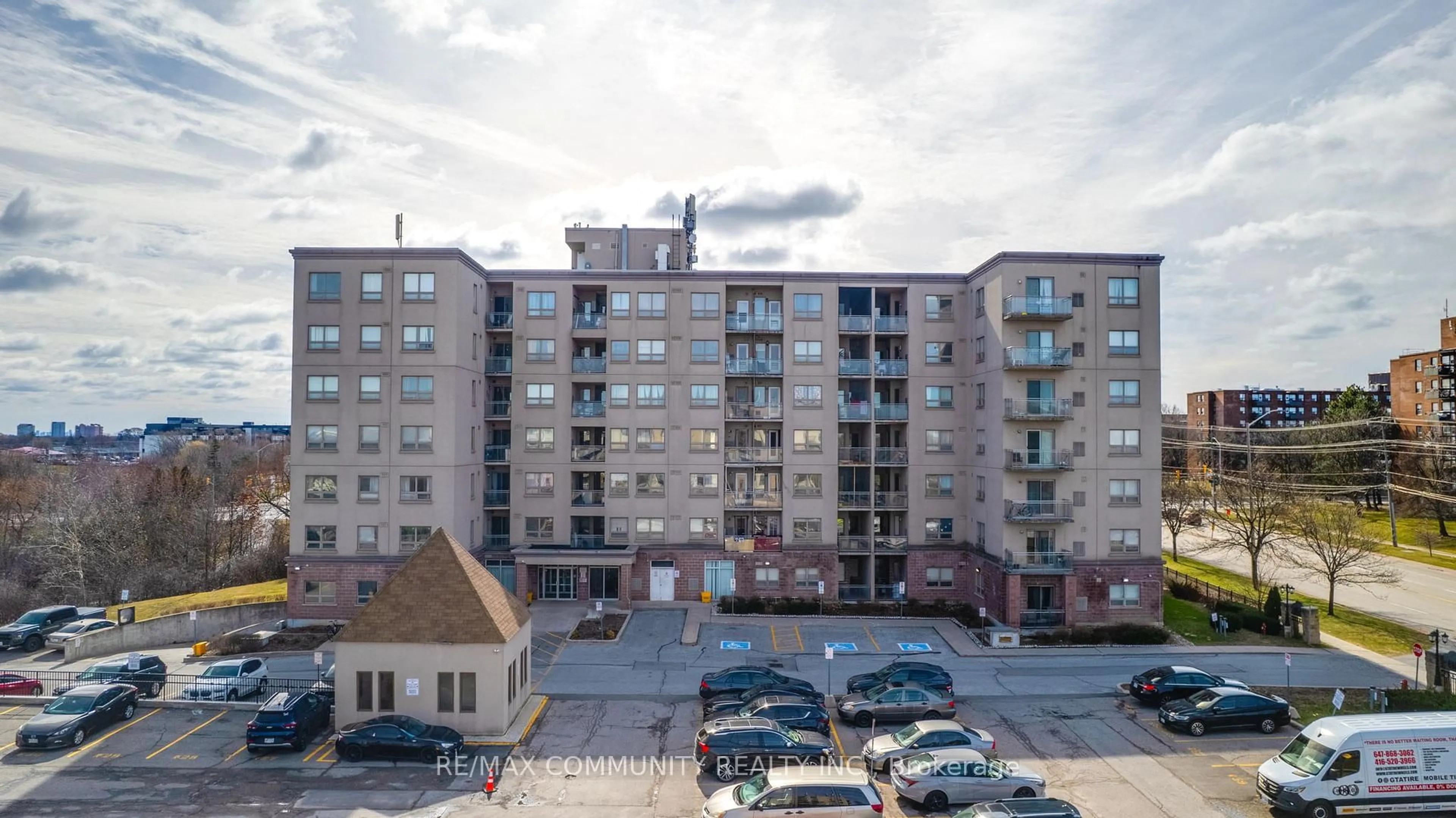 A pic from outside/outdoor area/front of a property/back of a property/a pic from drone, unknown for 7405 Goreway Dr #415, Mississauga Ontario L4T 0A3