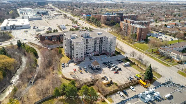 Additional property image - 7405 Goreway Dr Unit 415