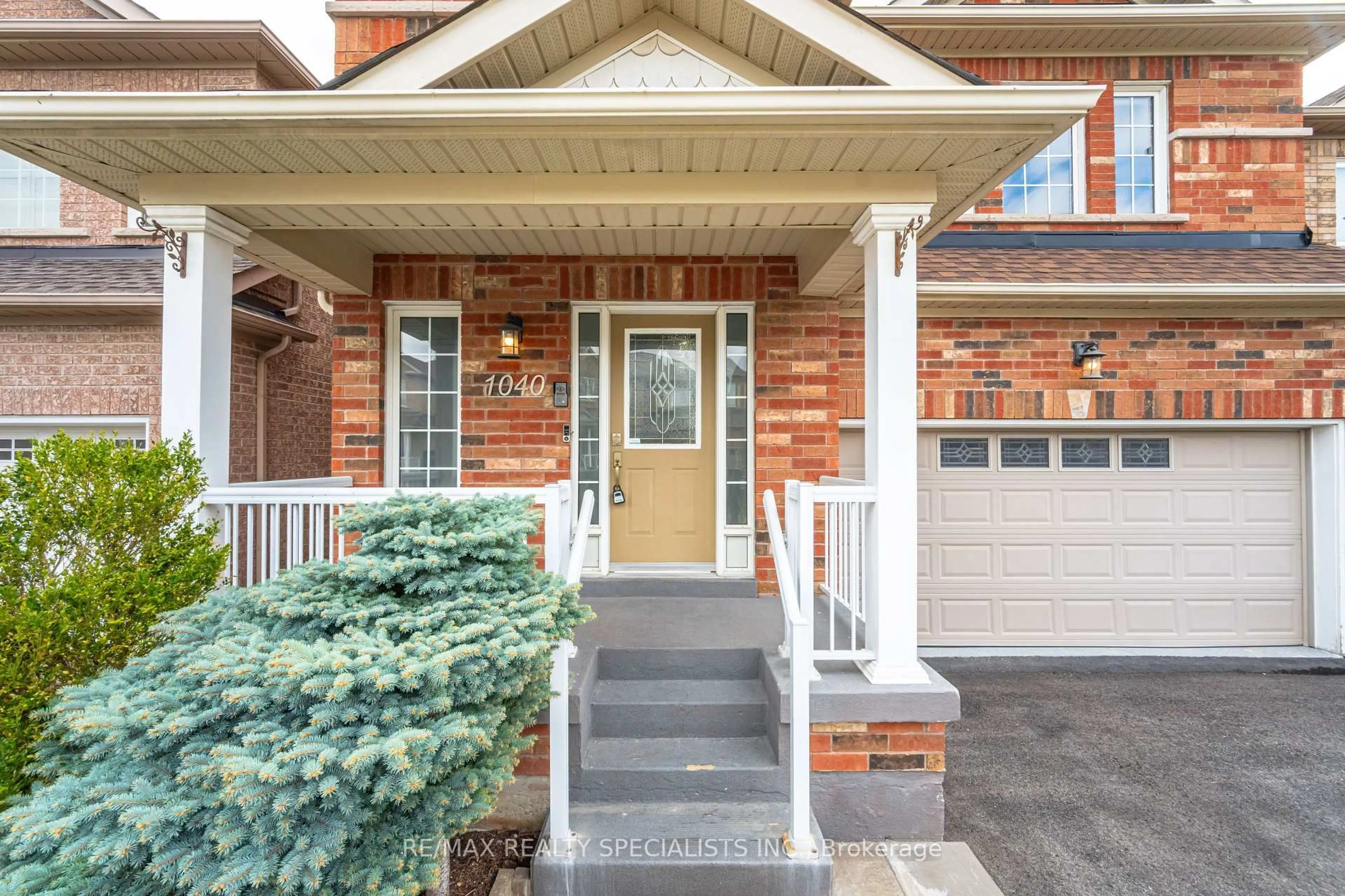 Home with brick exterior material, street for 1040 Eager Rd, Milton Ontario L9T 6T1