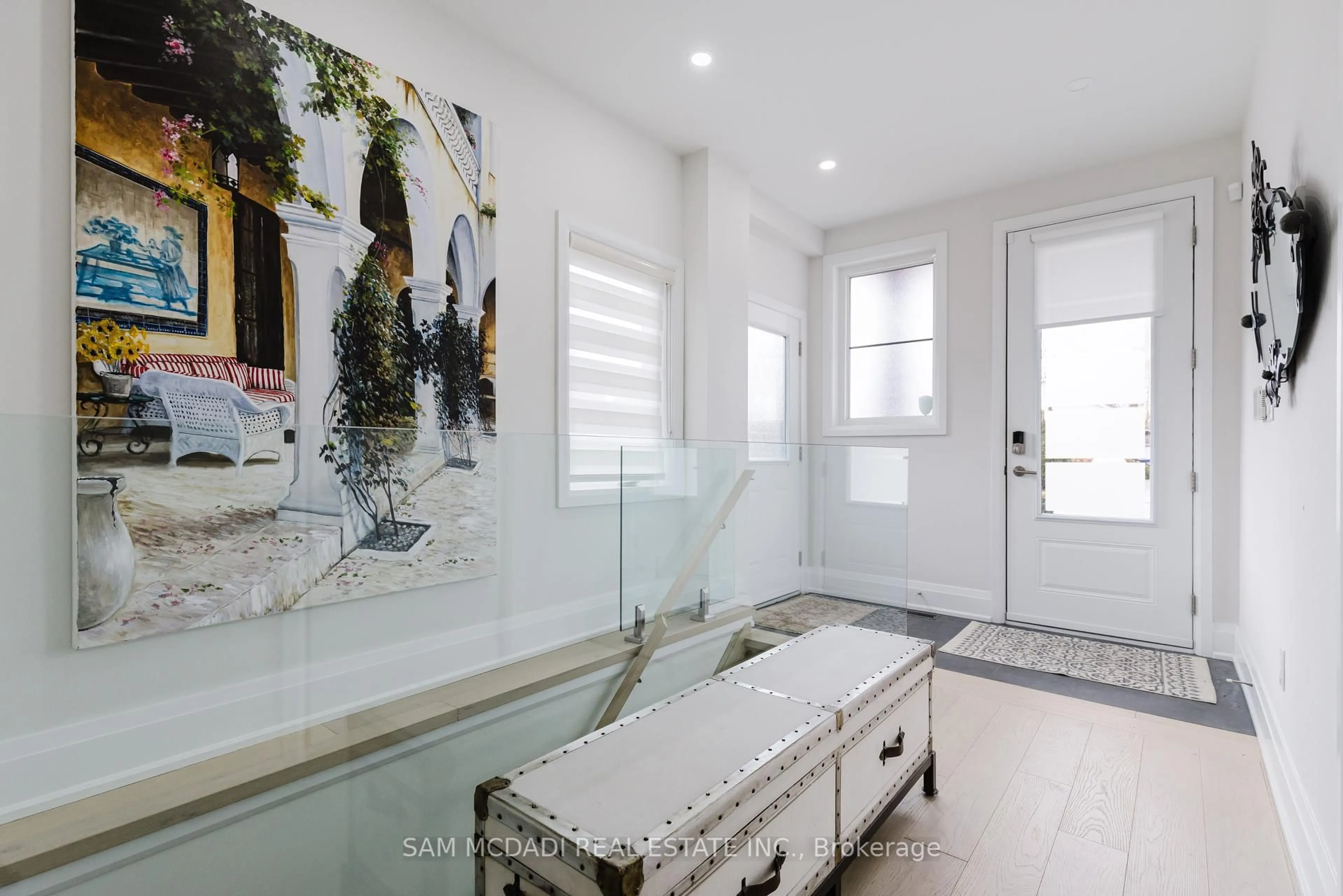 Contemporary bathroom, ceramic/tile floor for 11A Maple Ave, Mississauga Ontario L5H 2R9