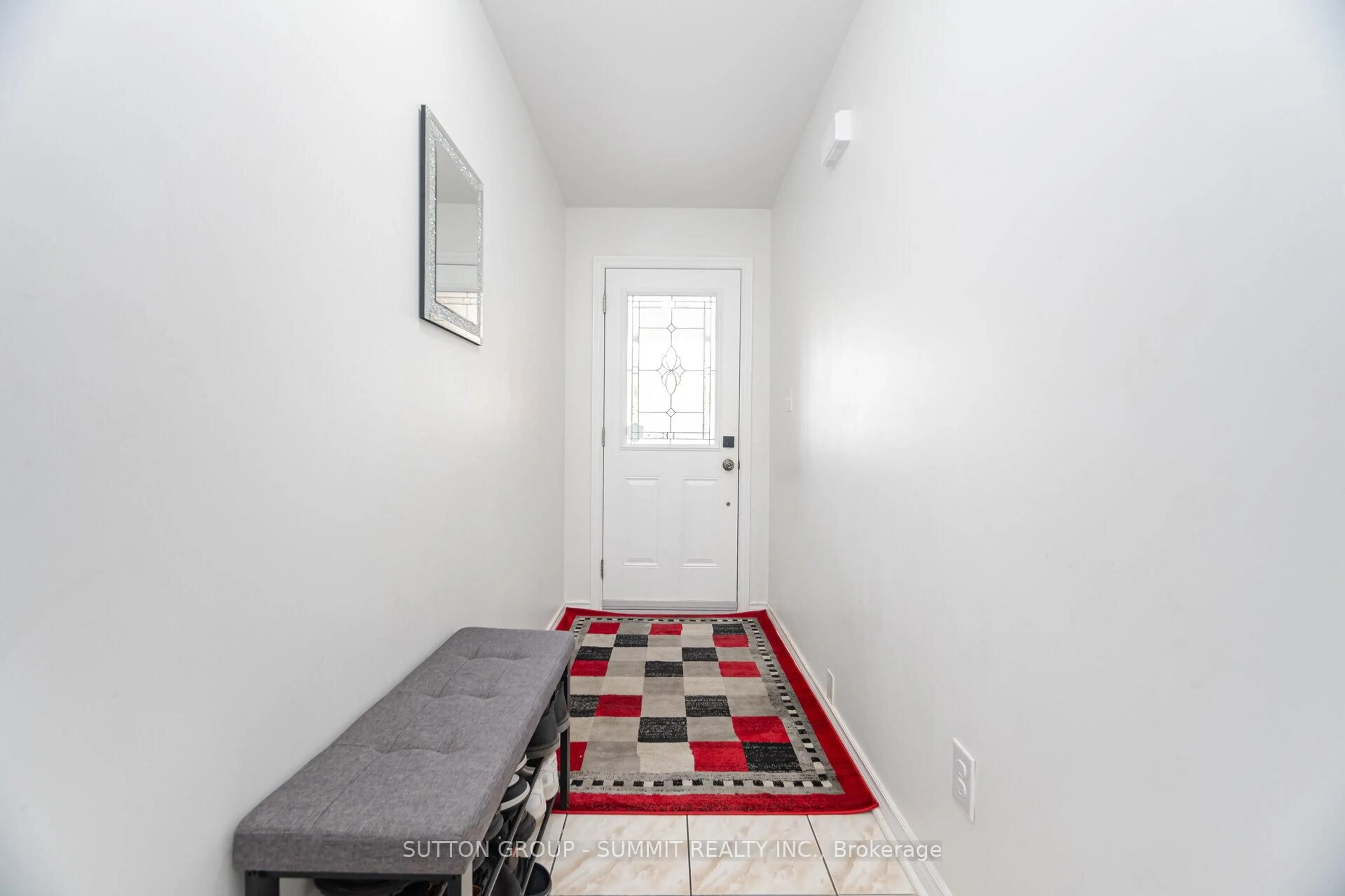 Indoor entryway for 6950 Tenth Line #87, Mississauga Ontario L5N 6Y1