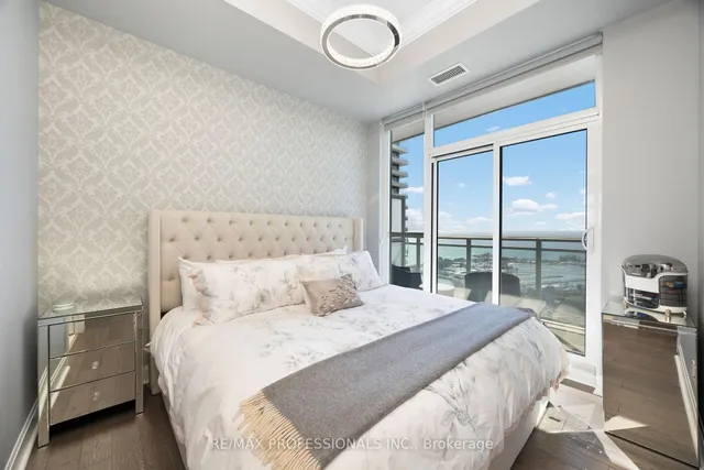 Additional image 35 of 33 Shore Breeze Dr Unit LPH3501