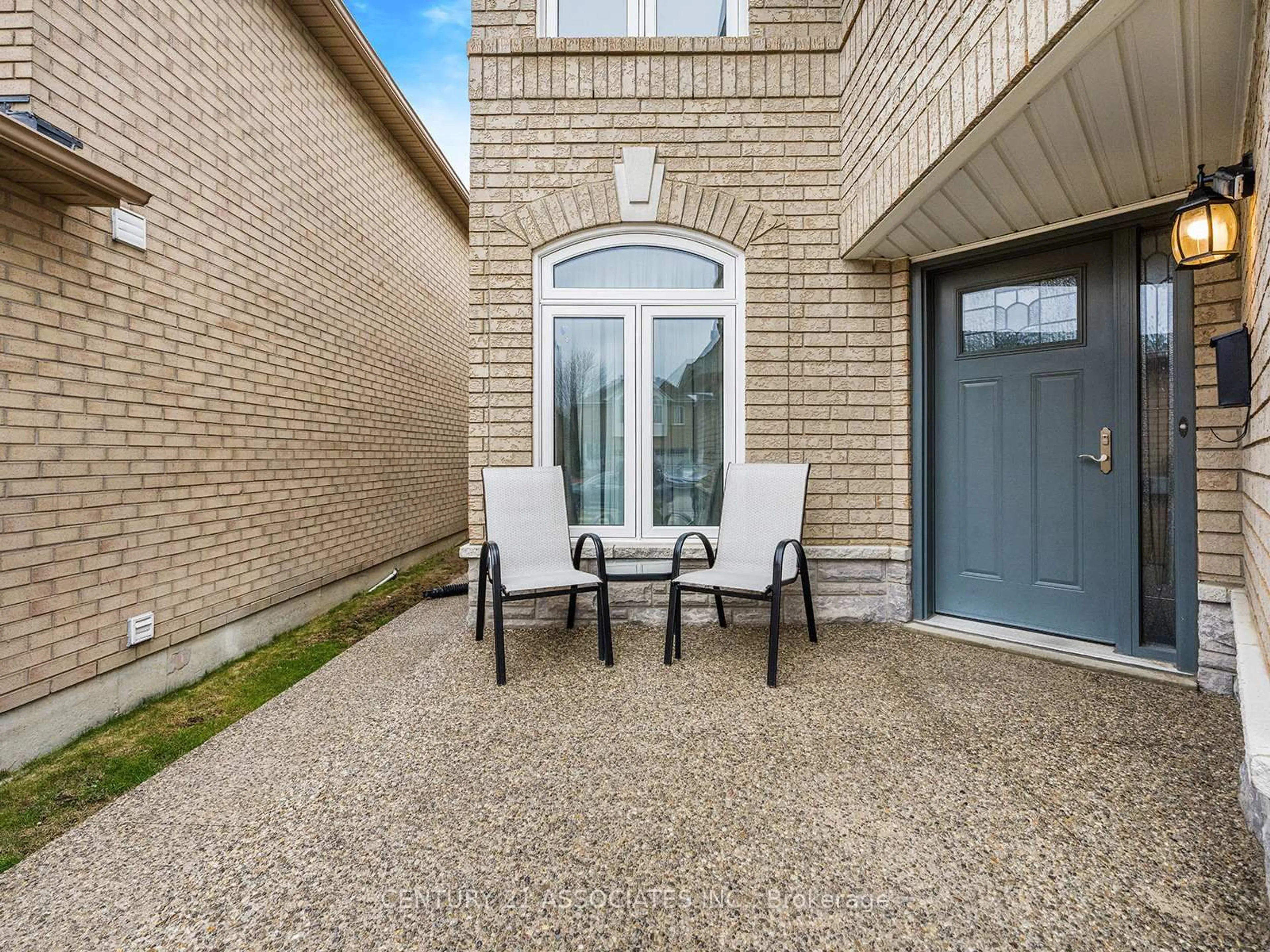 Patio, street for 3379 Smoke Tree Rd, Mississauga Ontario L5N 7M4