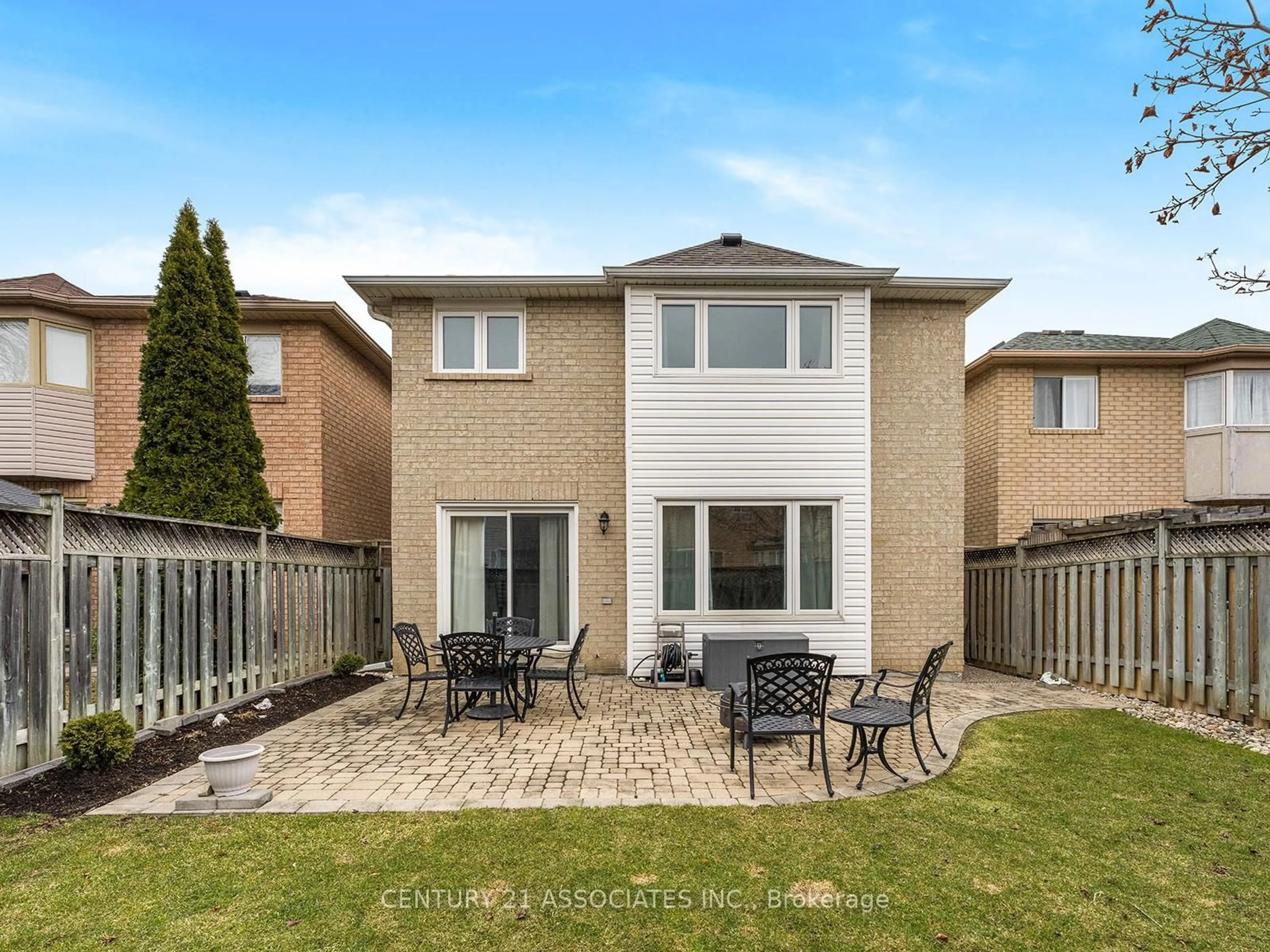 Unknown for 3379 Smoke Tree Rd, Mississauga Ontario L5N 7M4