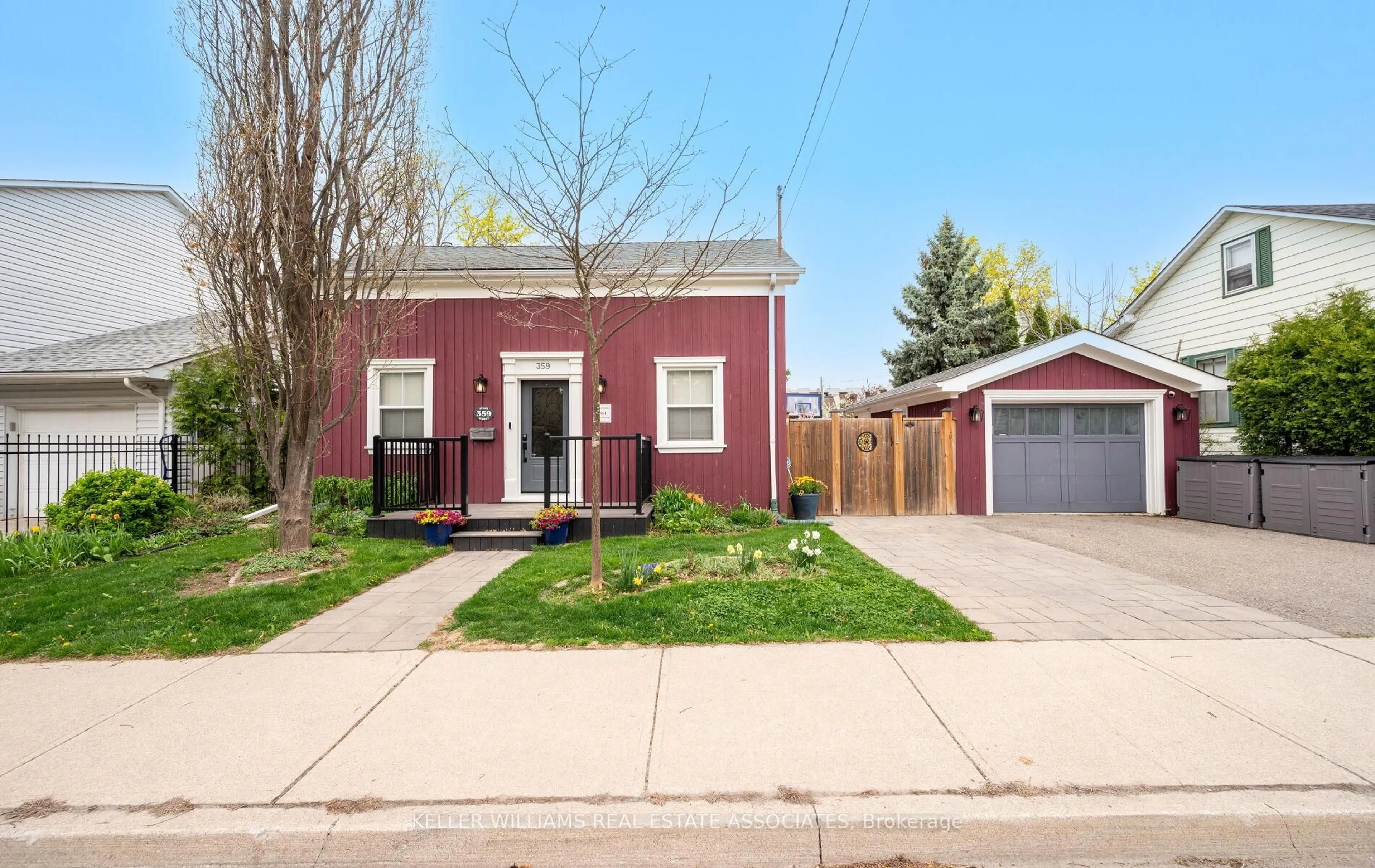 Home with brick exterior material, street for 359 Pearl St, Milton Ontario L9T 1M6