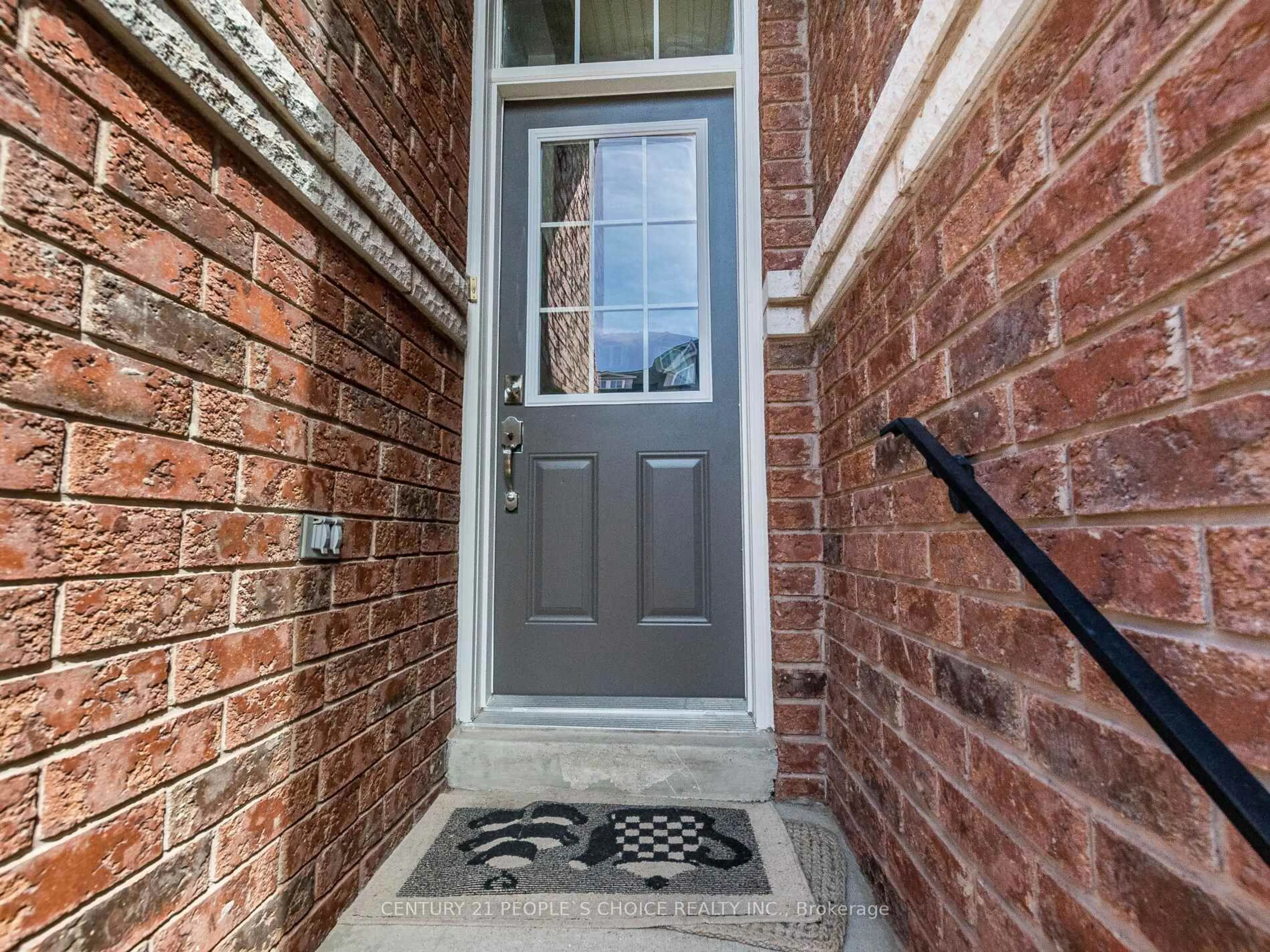 Indoor entryway for 435 Hensall Circ #29, Mississauga Ontario L5A 4P1