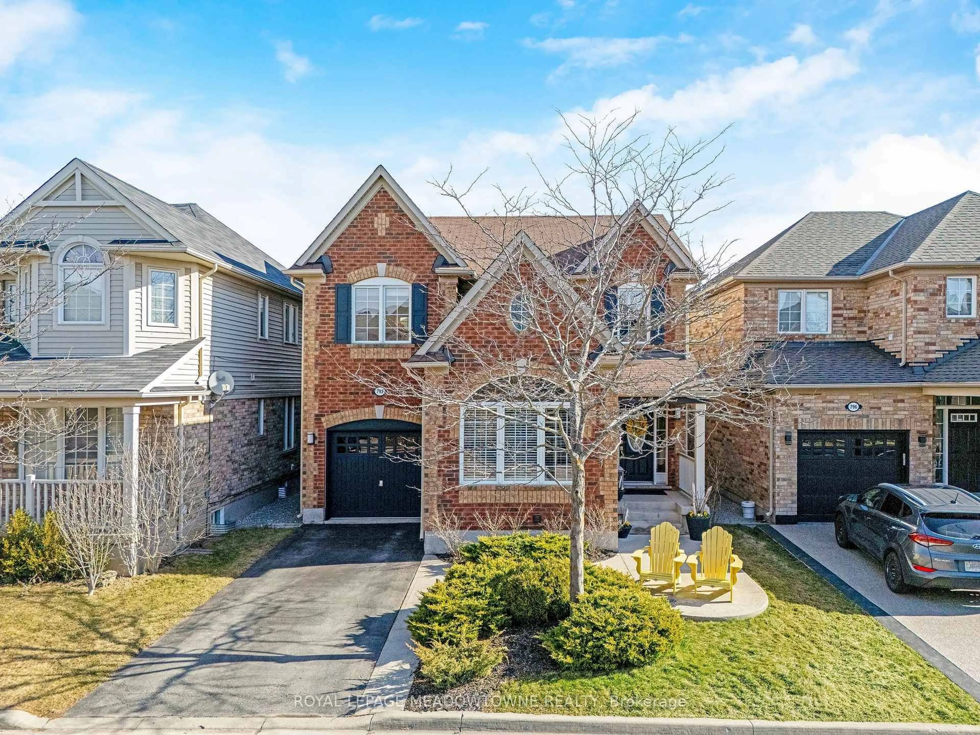 Home with brick exterior material, street for 792 Rayner Crt, Milton Ontario L9T 0N8