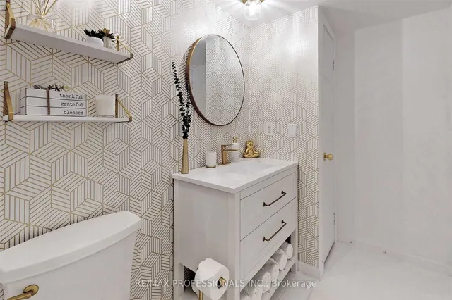 Additional property image - 50 Eglinton Ave Unit 1604