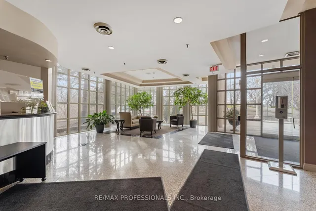 Additional property image - 50 Eglinton Ave Unit 1604